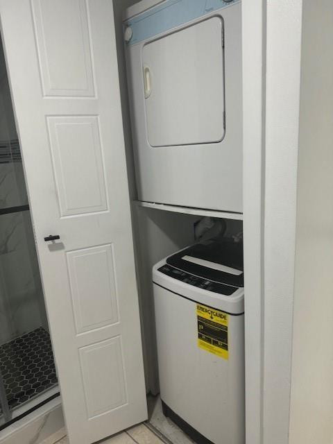 380 Racquet Club Rd 202