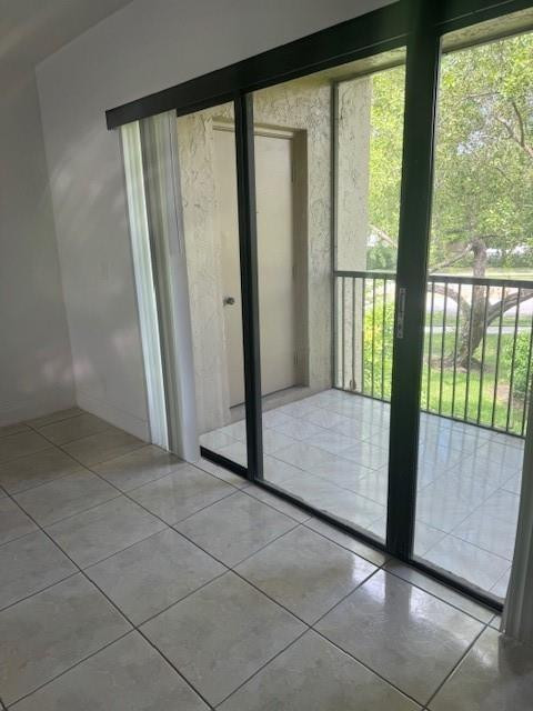 380 Racquet Club Rd 202