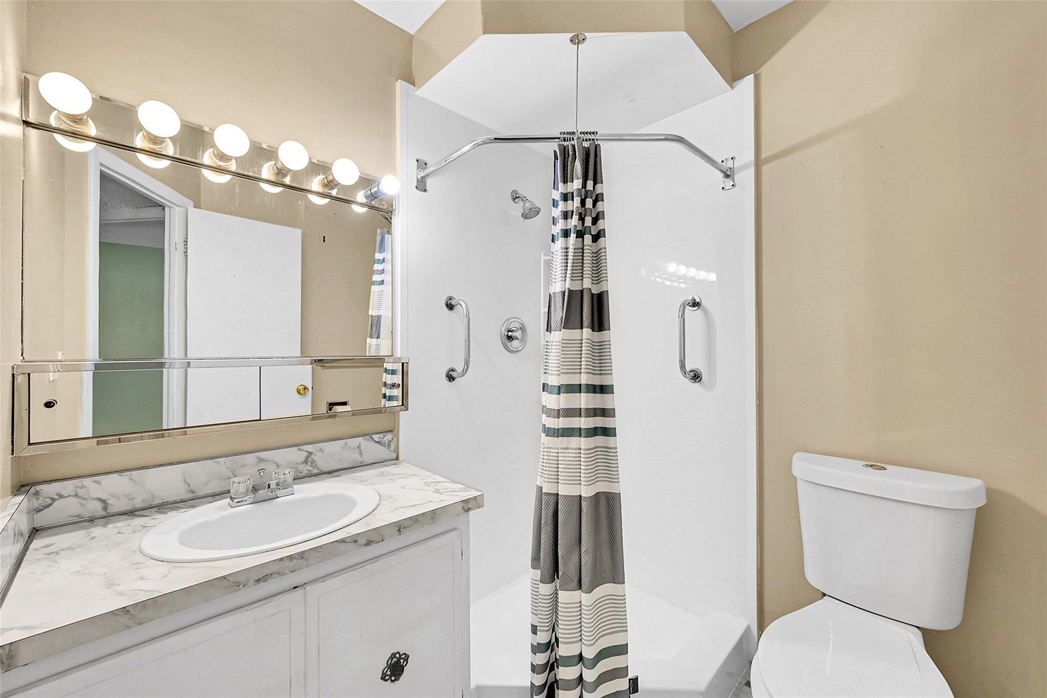 5141 W Oakland Park Blvd 211