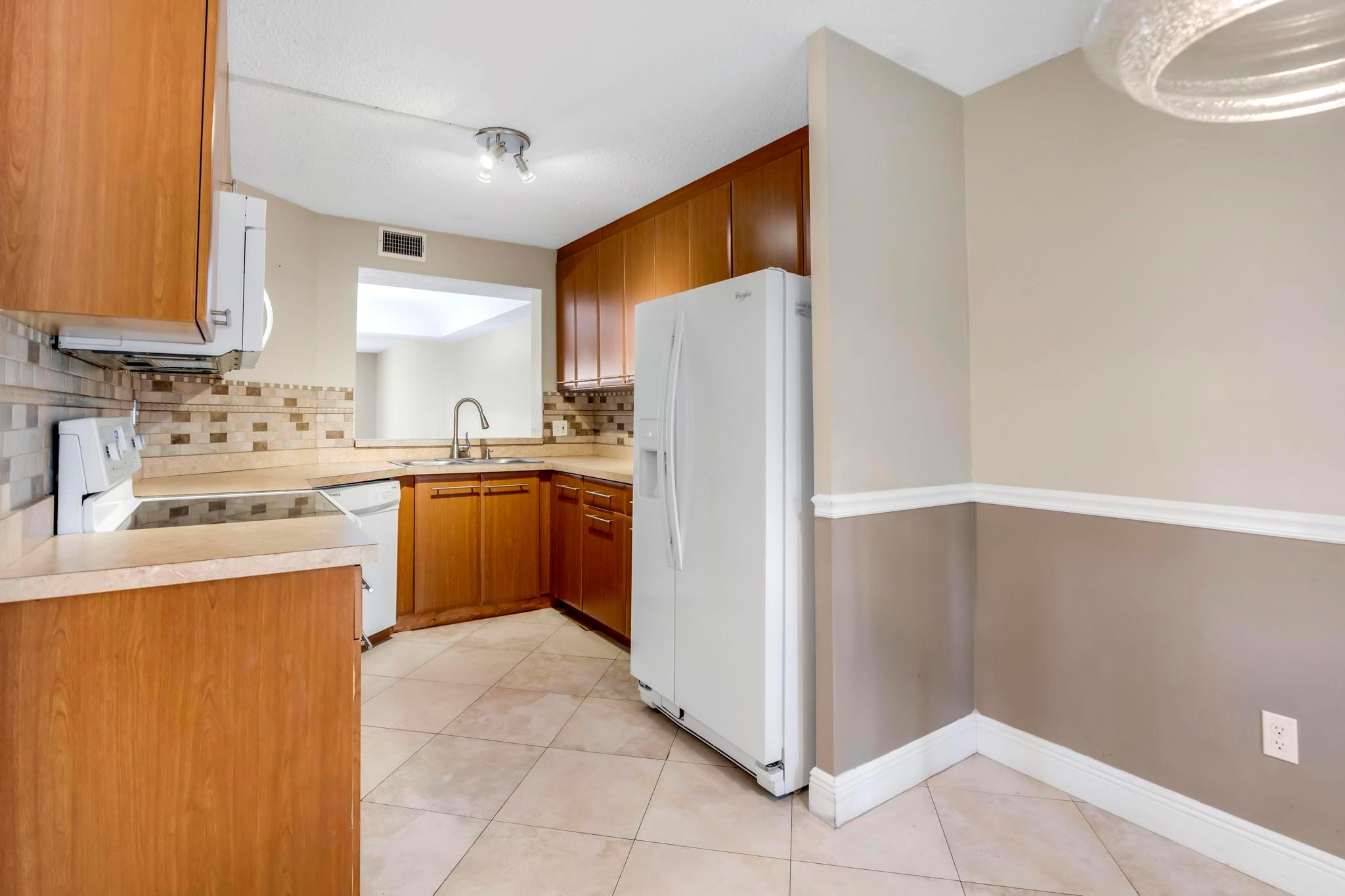 23380 Carolwood Ln 107