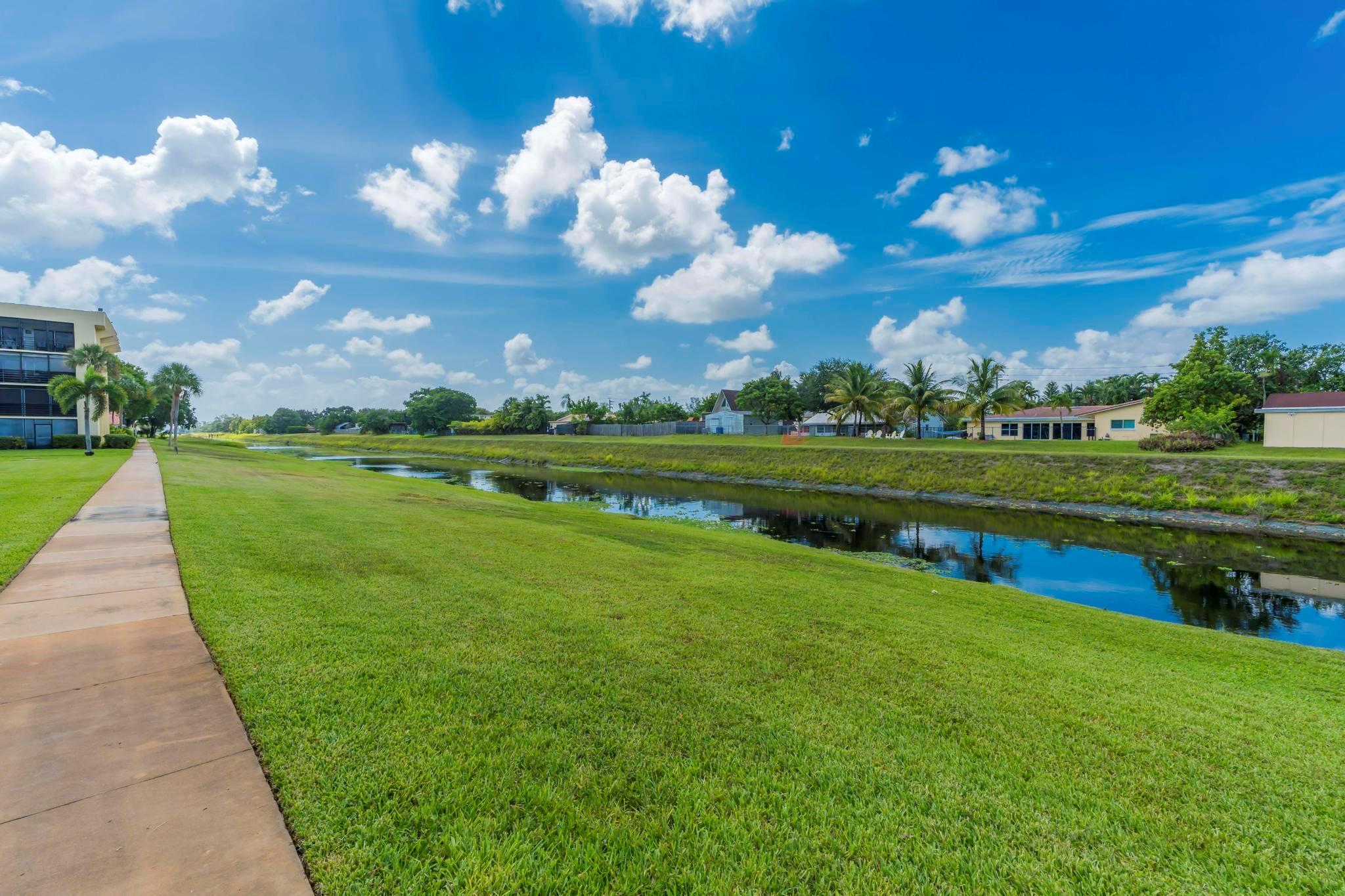 23380 Carolwood Ln 107