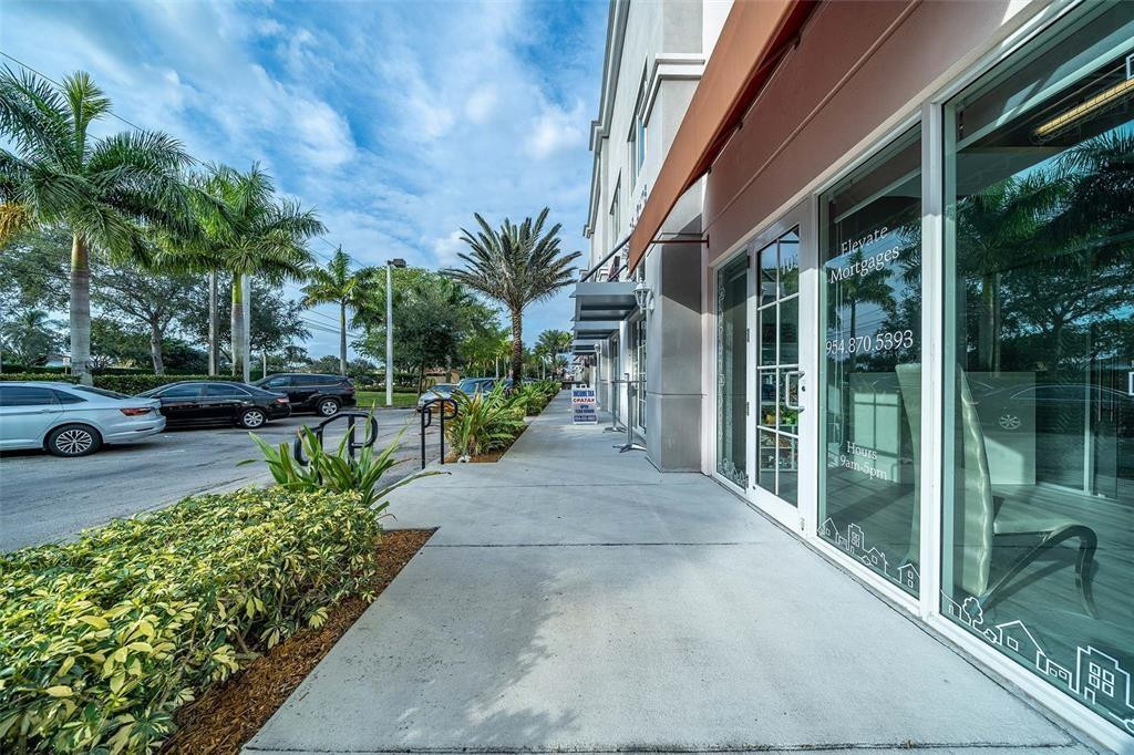 2201 SW 101st Ave 4-103