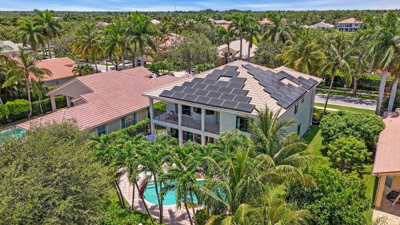 8829 N Woodgrove Ridge Ct