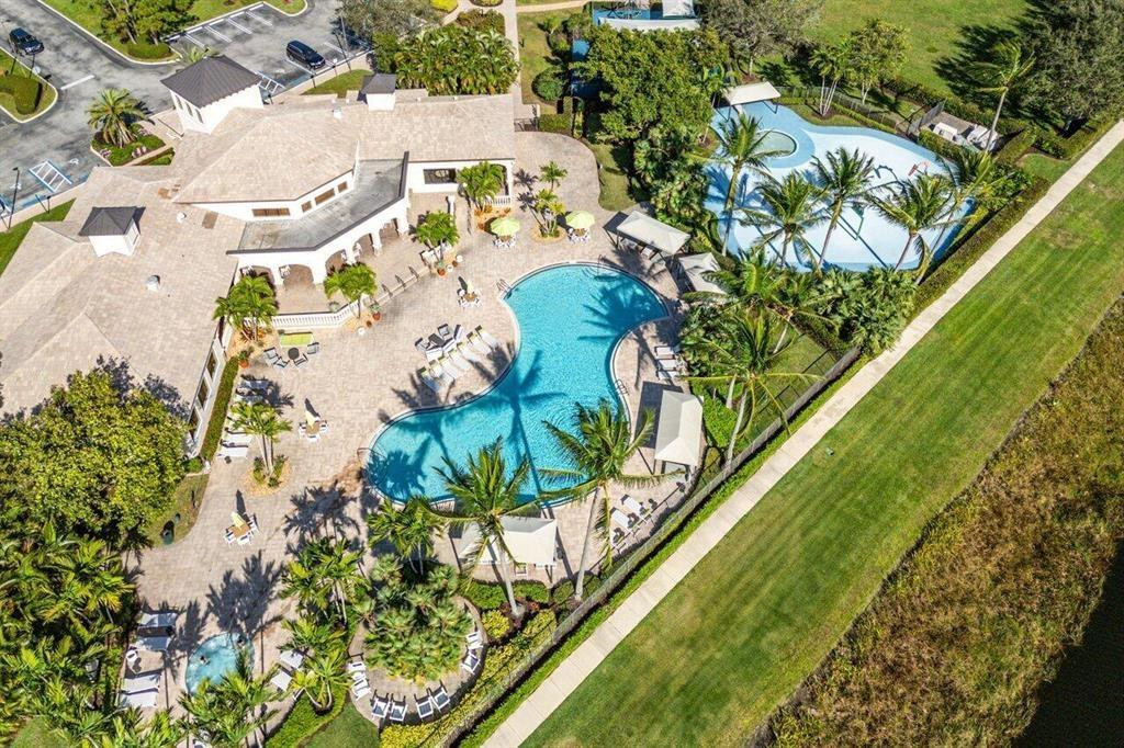 8829 N Woodgrove Ridge Ct