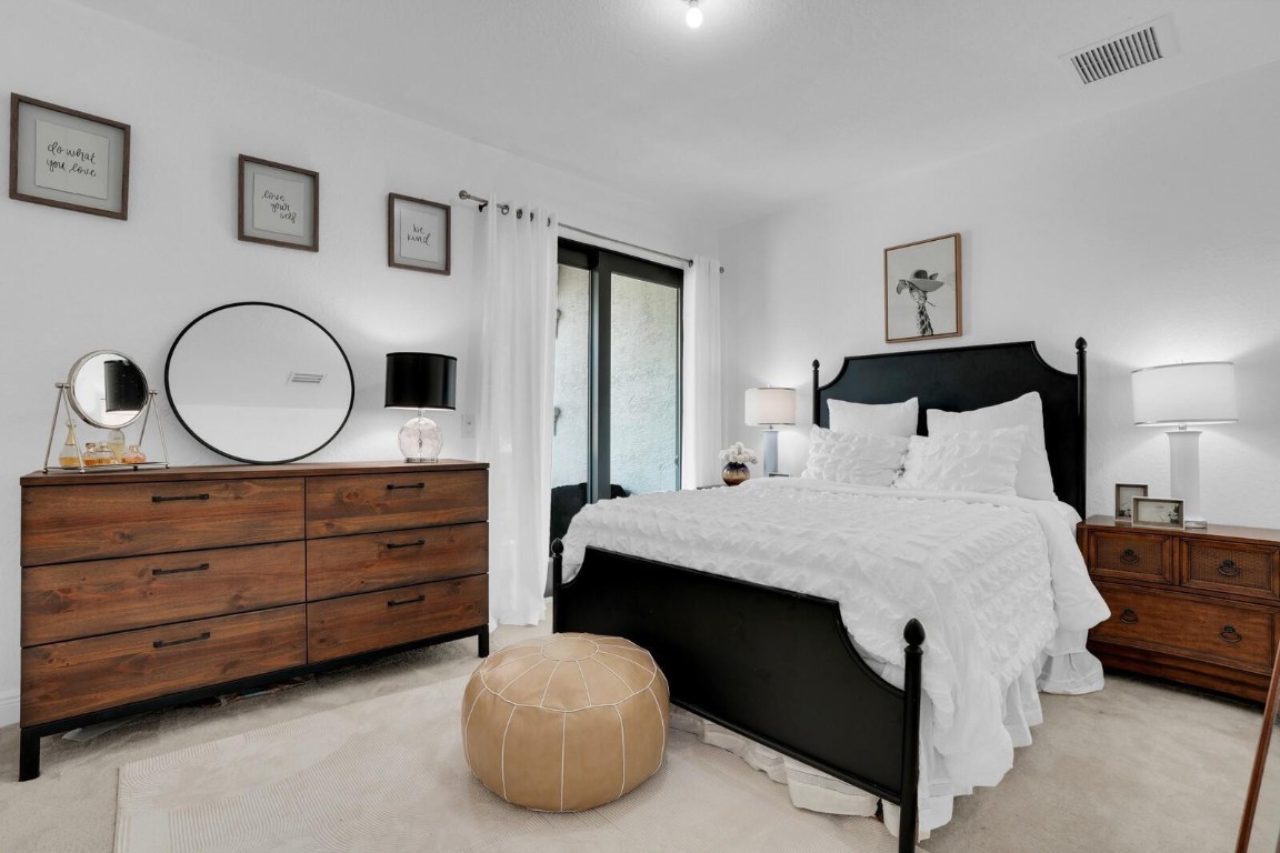 8829 N Woodgrove Ridge Ct