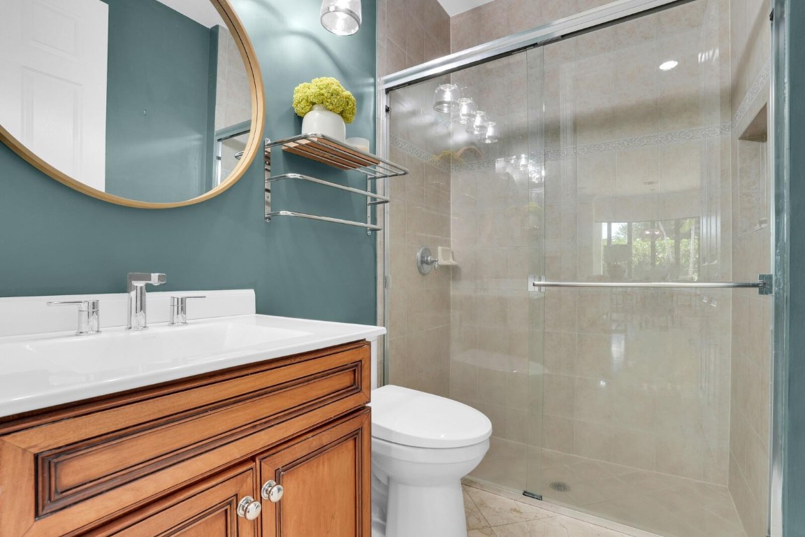 8829 N Woodgrove Ridge Ct