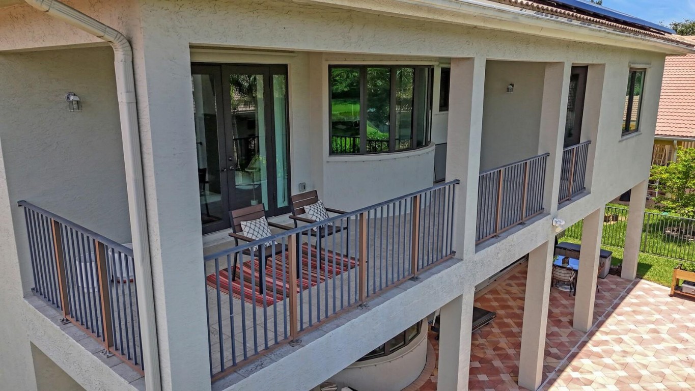 8829 N Woodgrove Ridge Ct