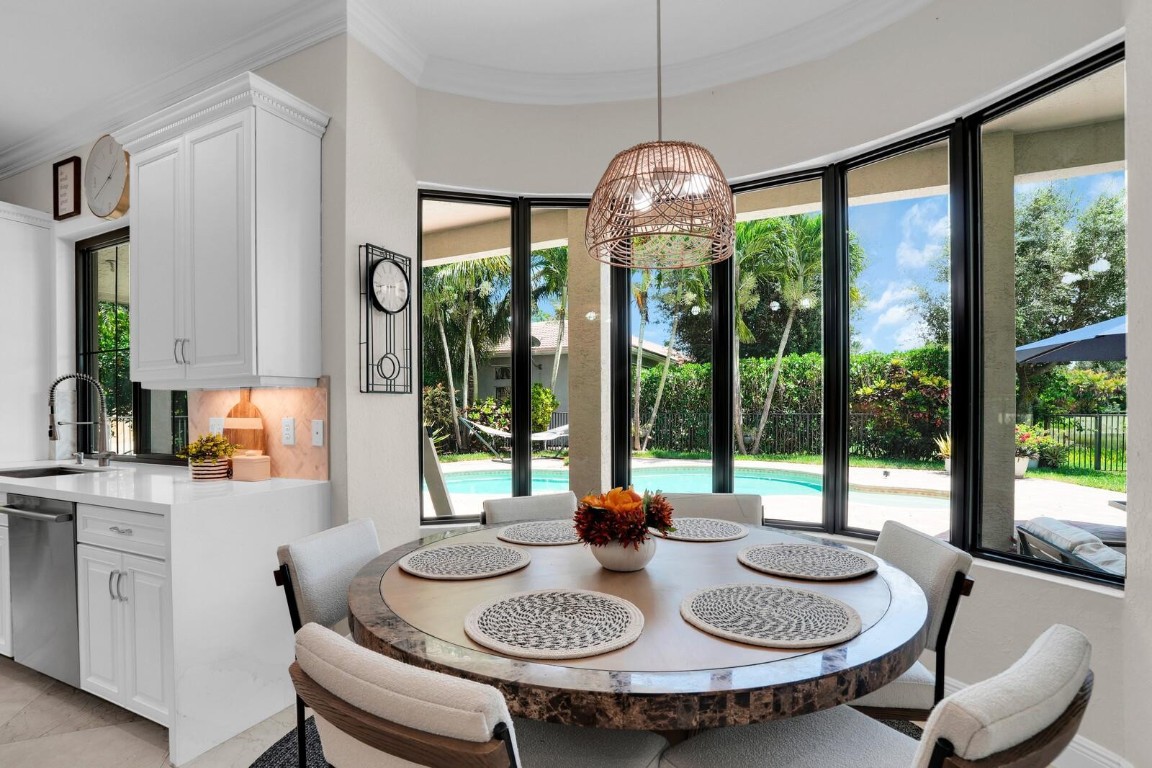 8829 N Woodgrove Ridge Ct