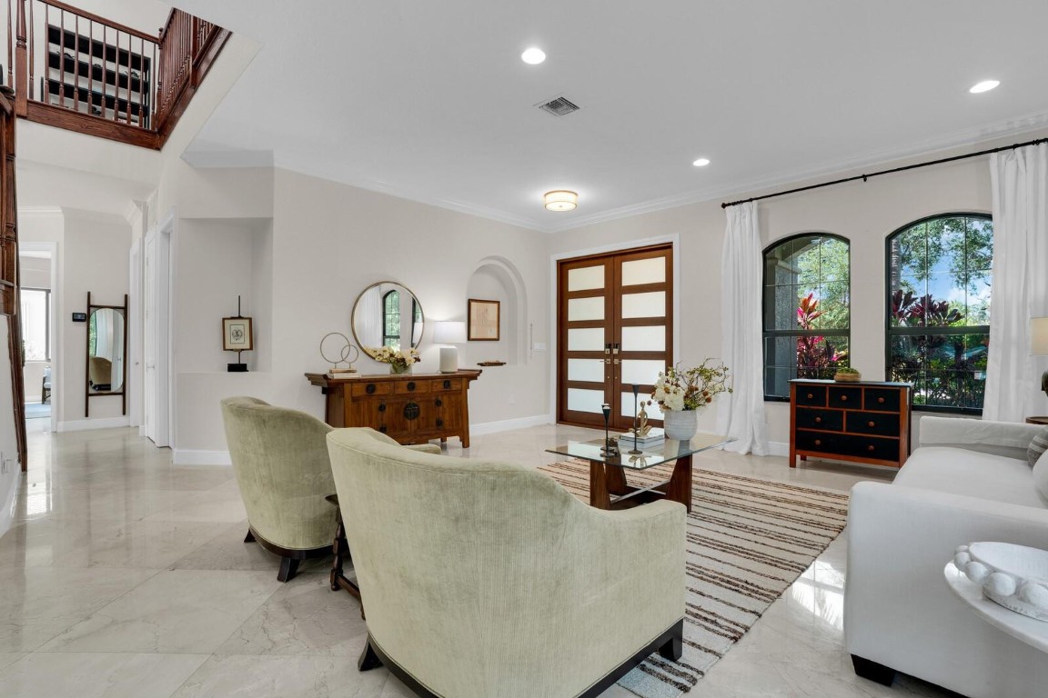 8829 N Woodgrove Ridge Ct