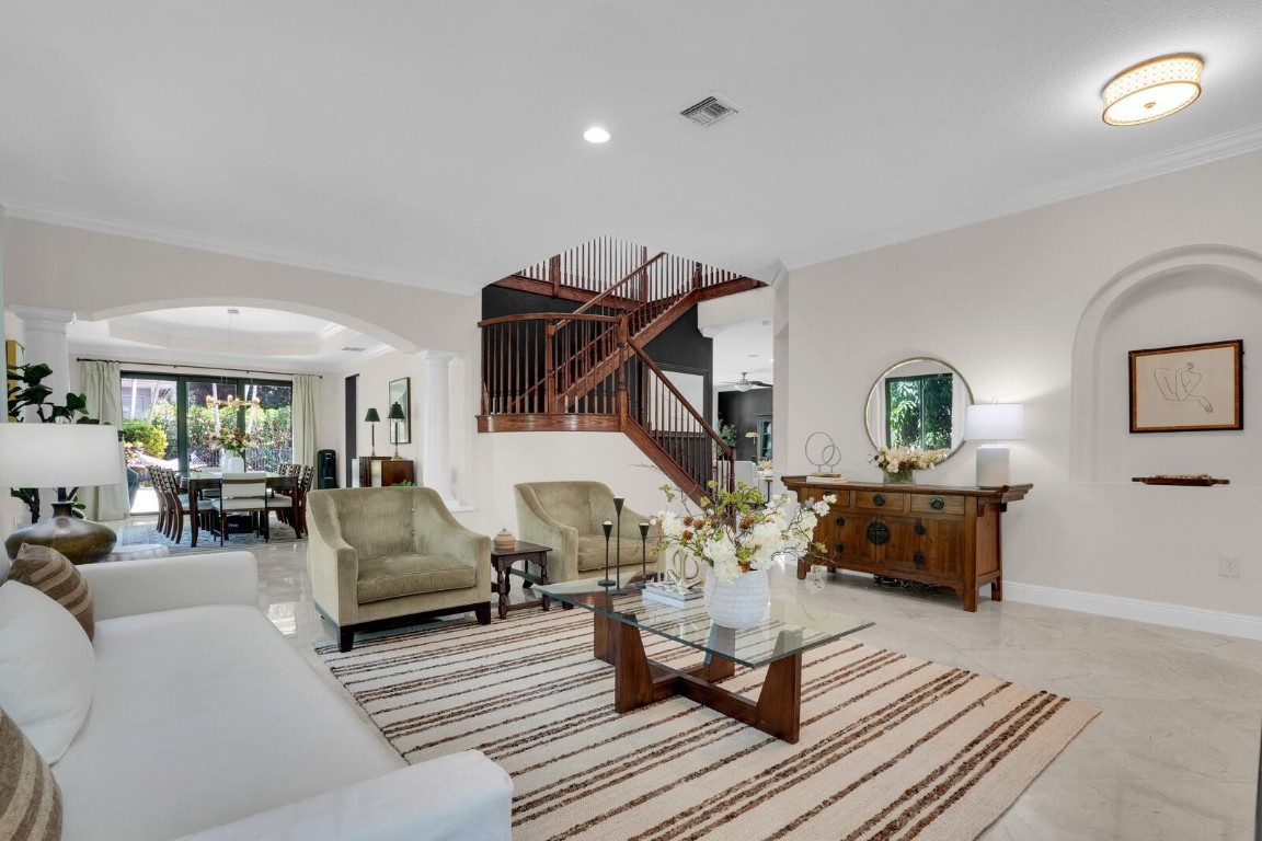 8829 N Woodgrove Ridge Ct