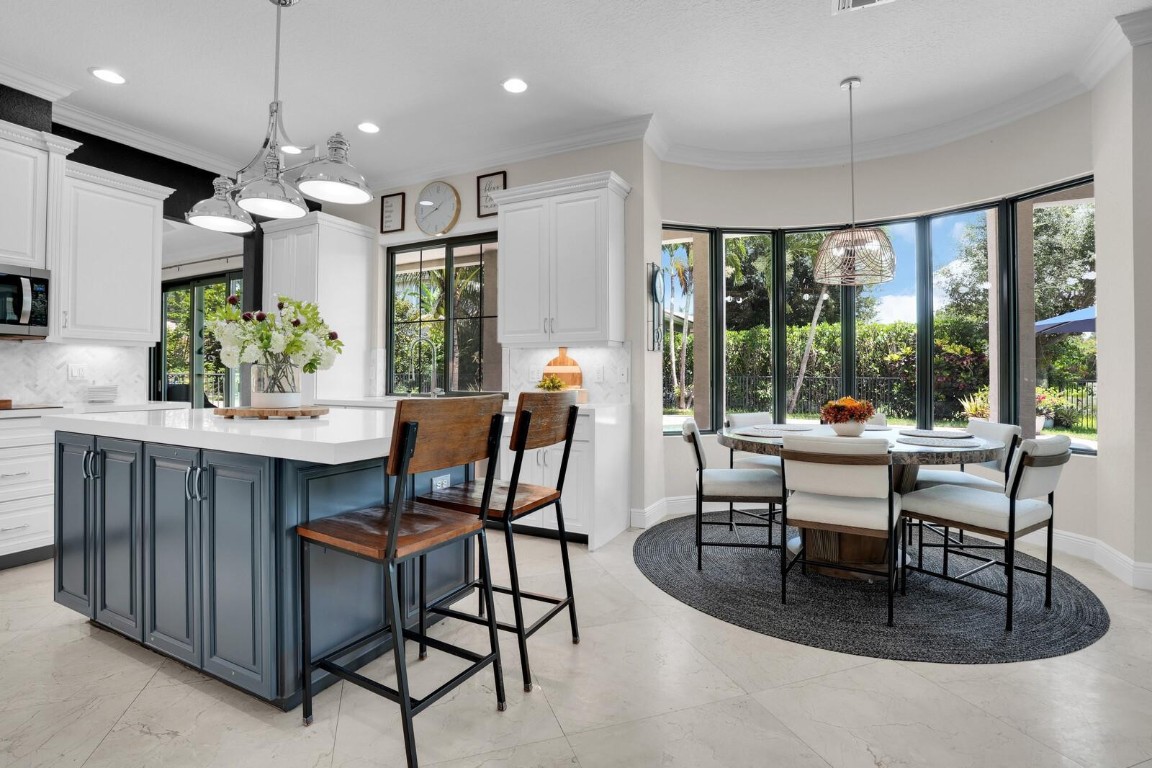 8829 N Woodgrove Ridge Ct