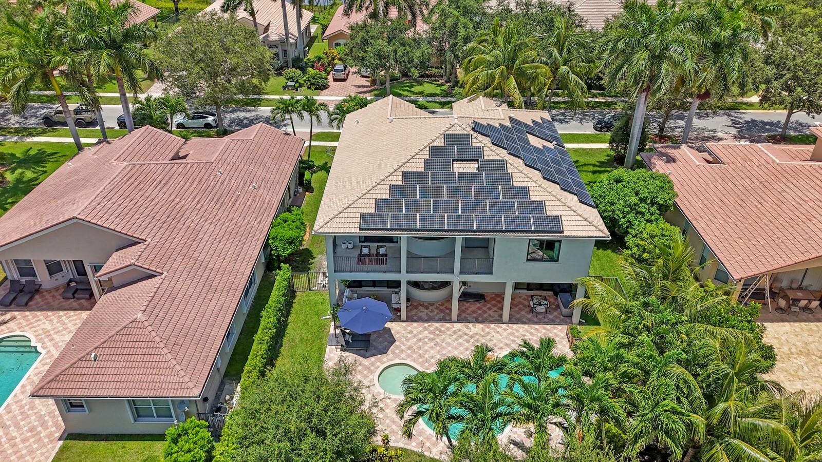 8829 N Woodgrove Ridge Ct