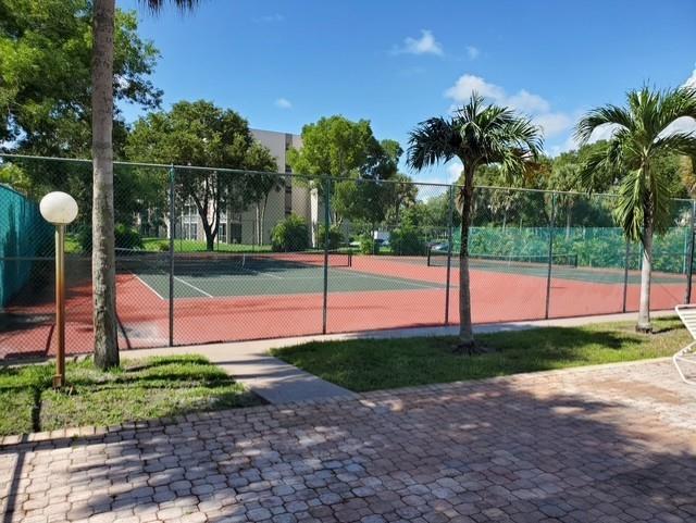 8720 Shadow Wood Blvd. 205