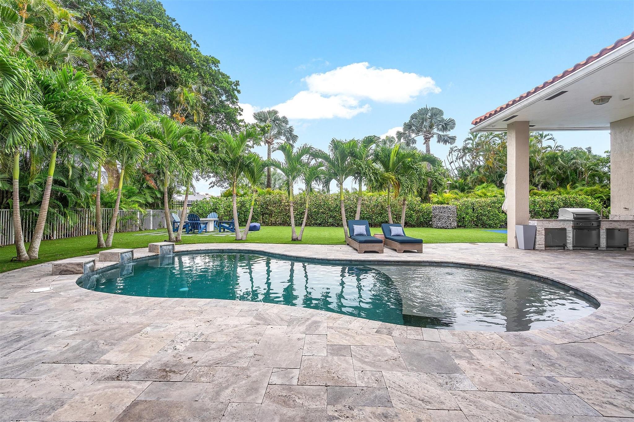 6599 NW 33rd Ave