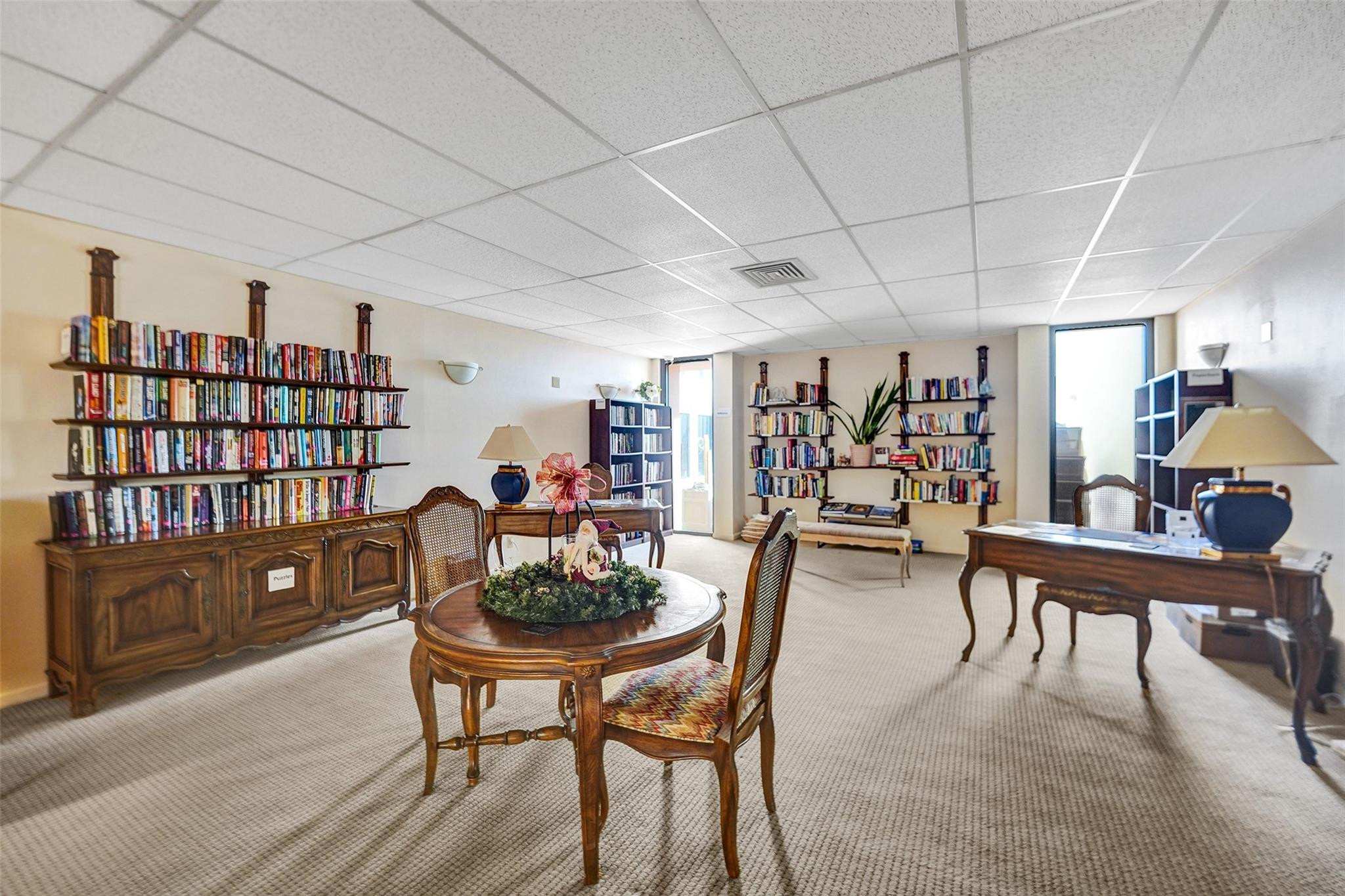 1149 Hillsboro Mile 904