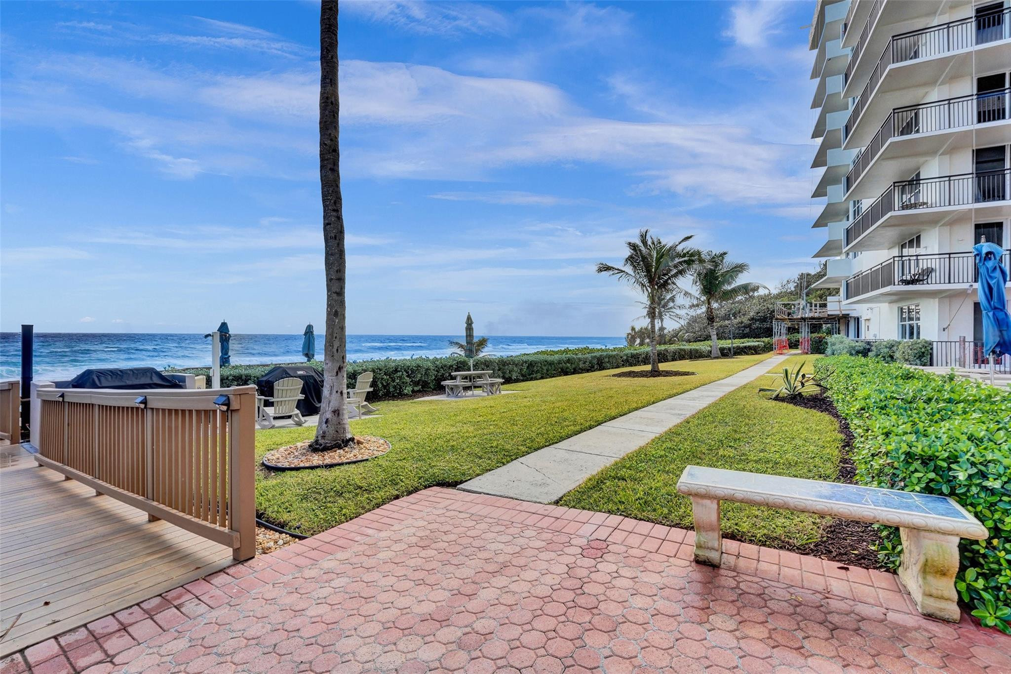 1149 Hillsboro Mile 904