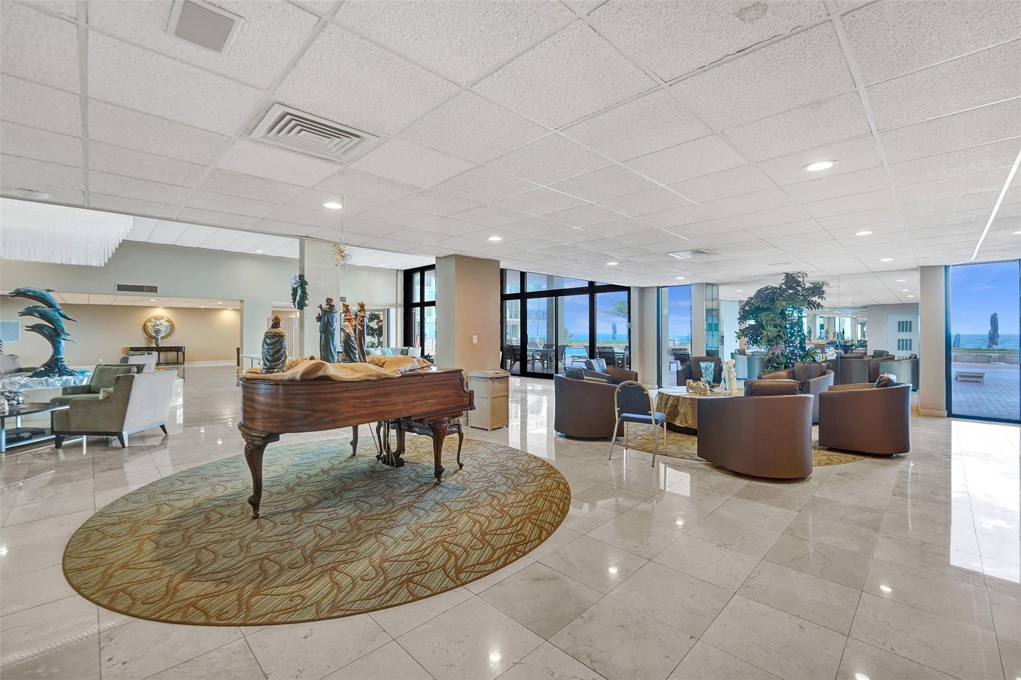 1149 Hillsboro Mile 904