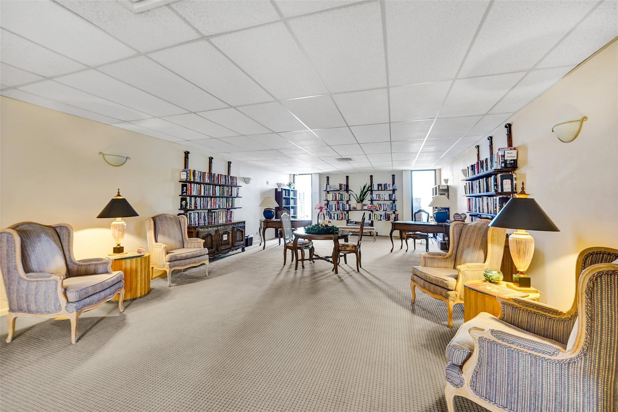 1149 Hillsboro Mile 904