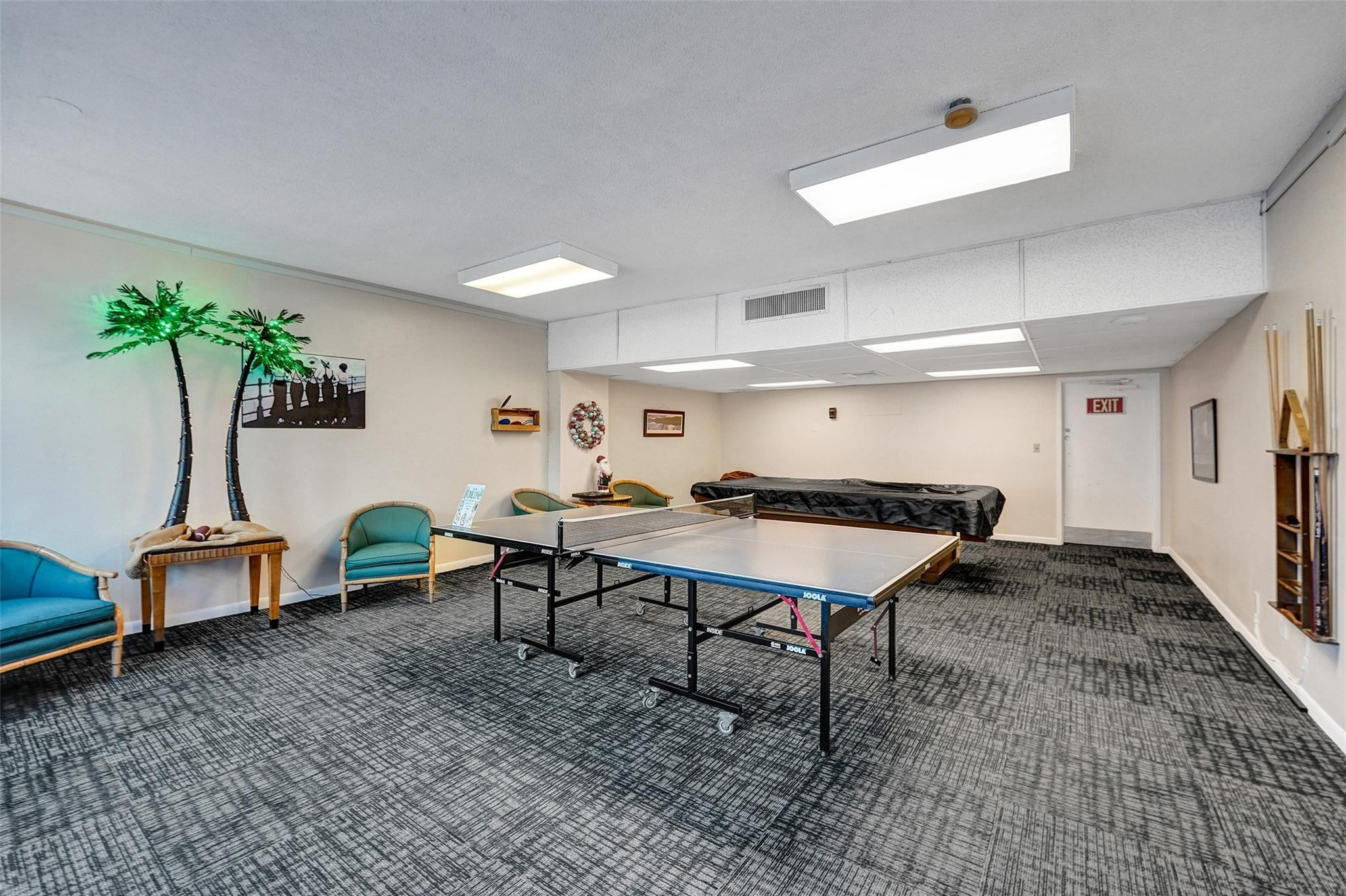 1149 Hillsboro Mile 904