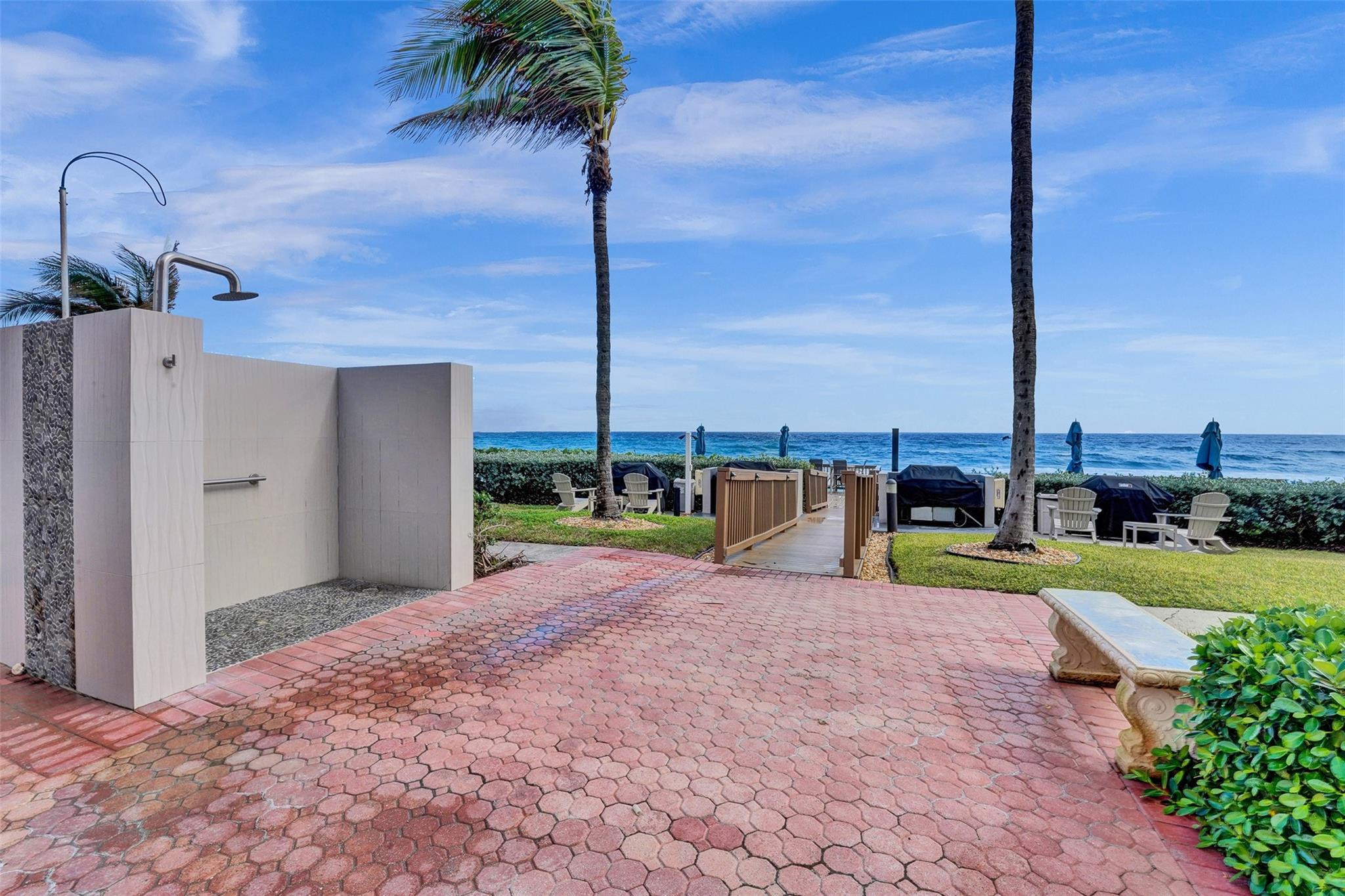 1149 Hillsboro Mile 904