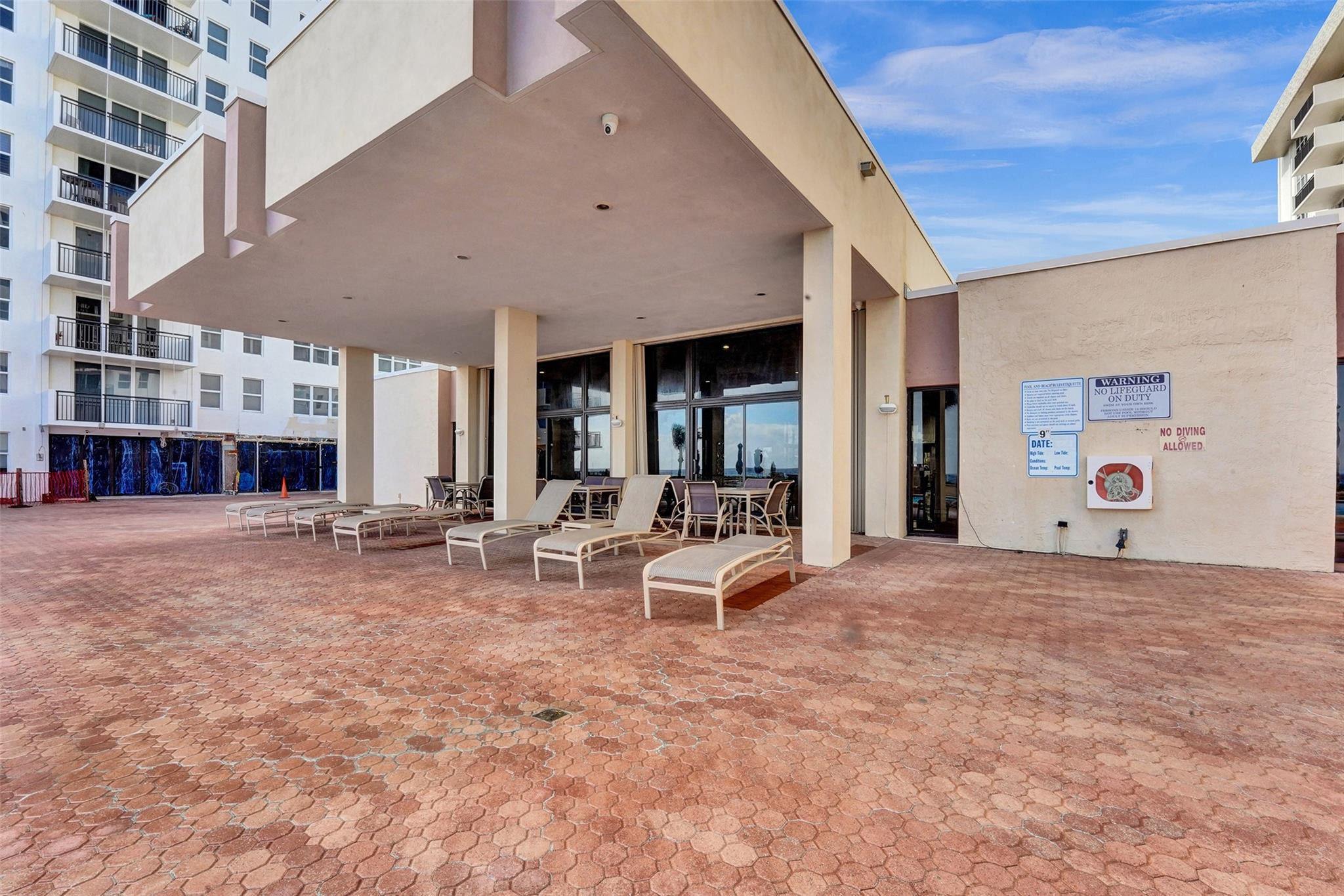 1149 Hillsboro Mile 904