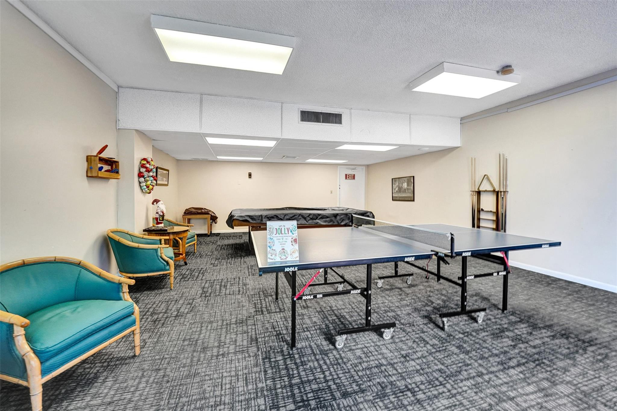 1149 Hillsboro Mile 904