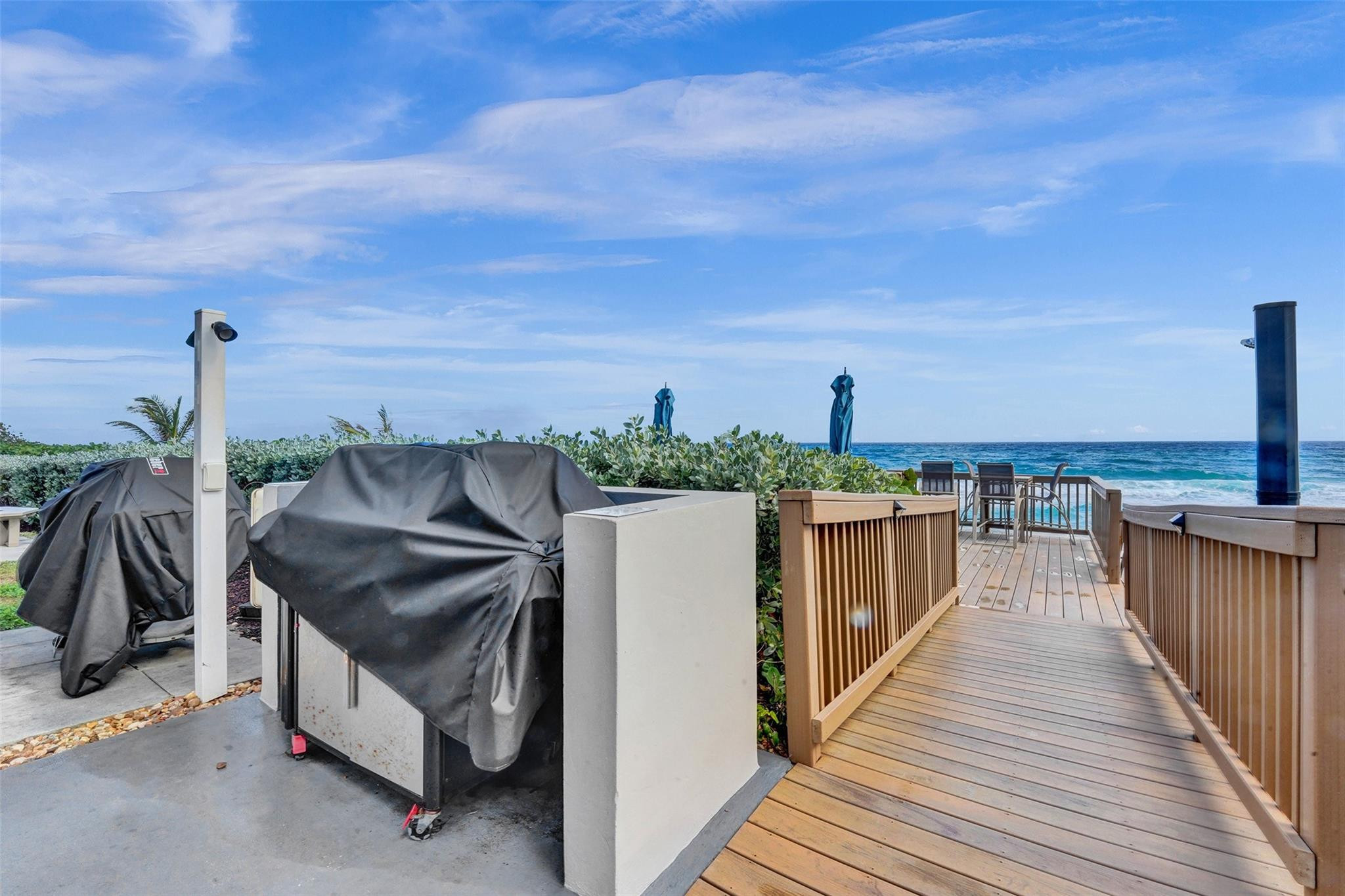 1149 Hillsboro Mile 904