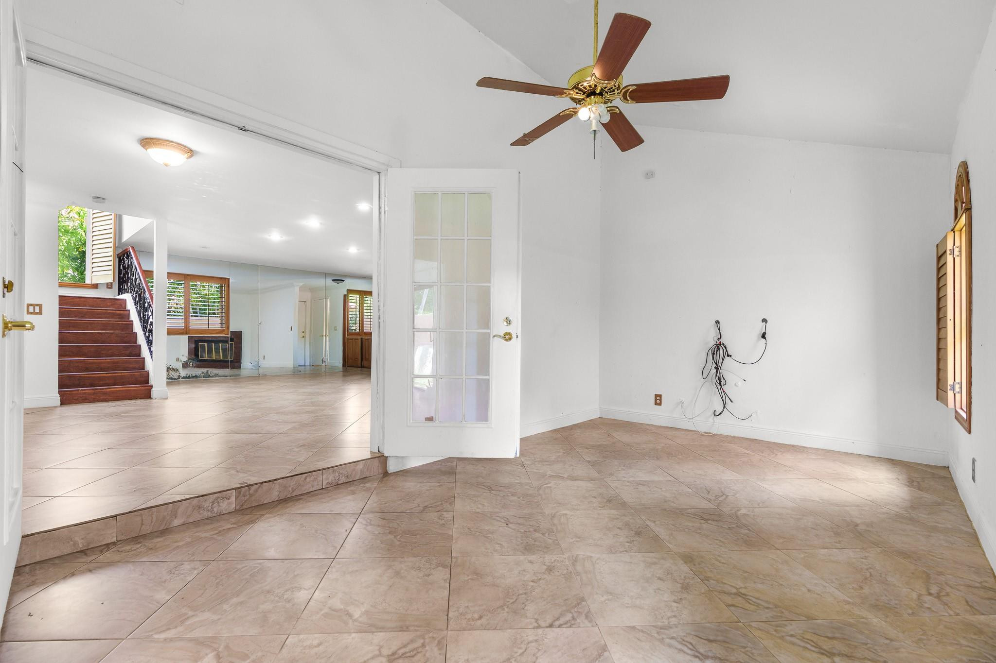 749 NW 40th Ter