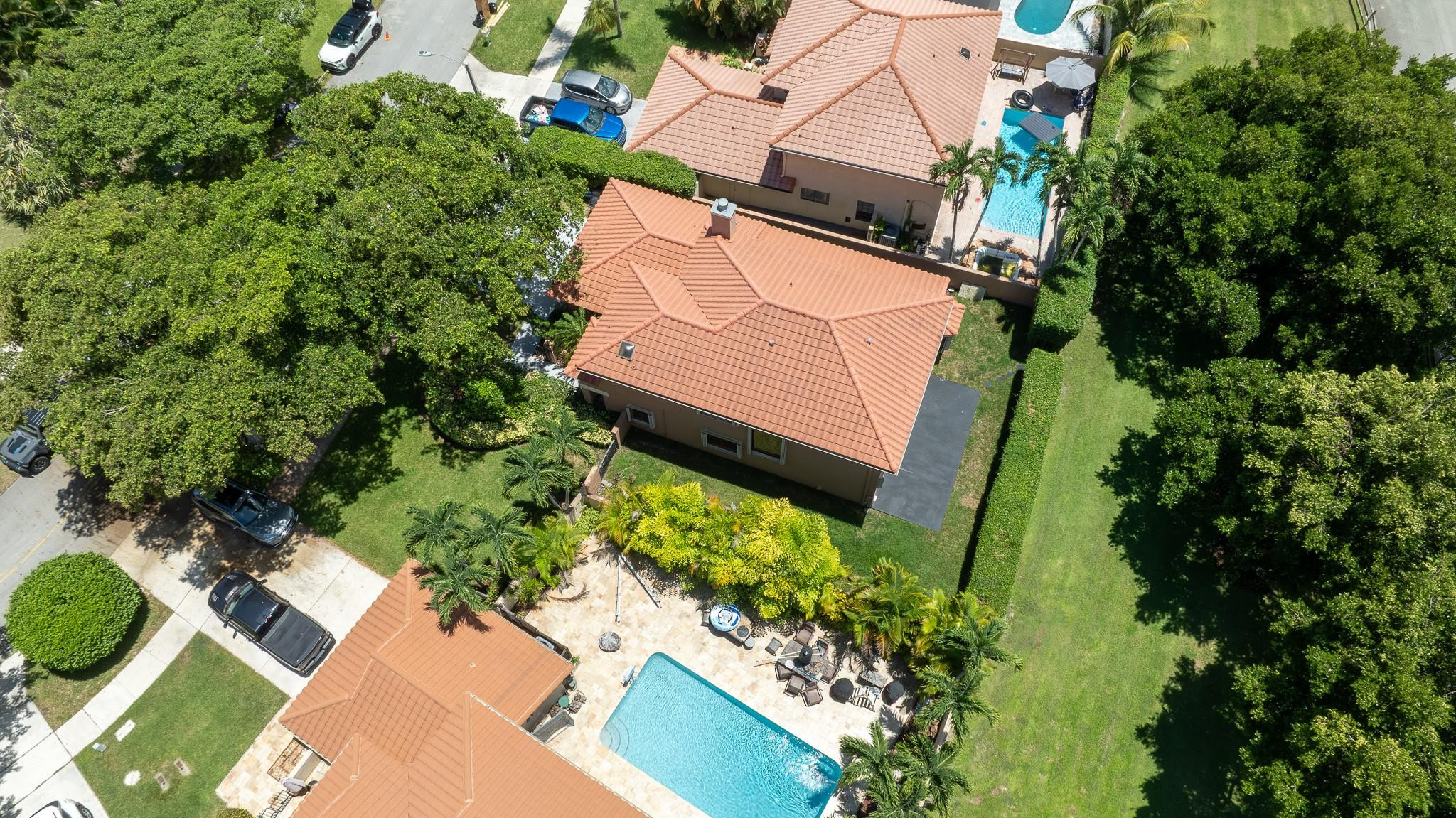 749 NW 40th Ter