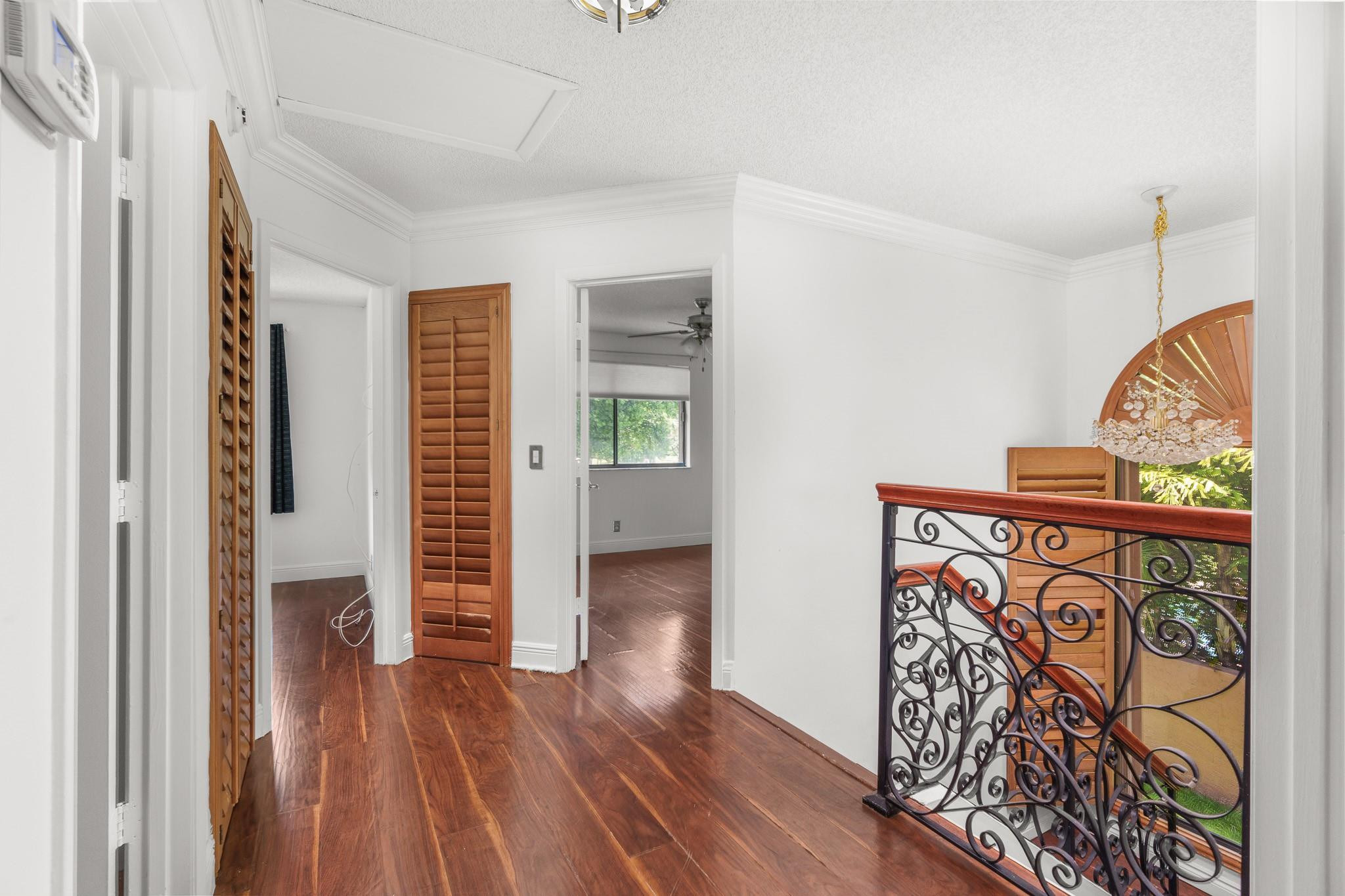 749 NW 40th Ter