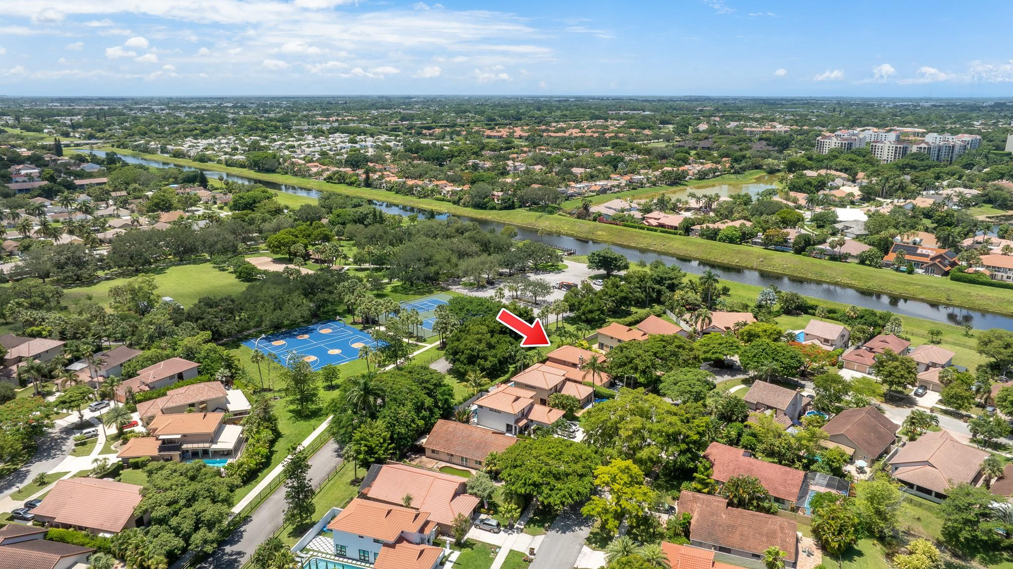 749 NW 40th Ter