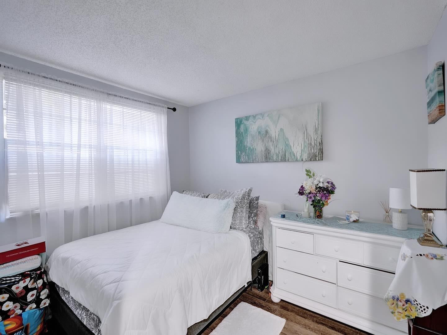 2828 Coral Springs Dr 2828