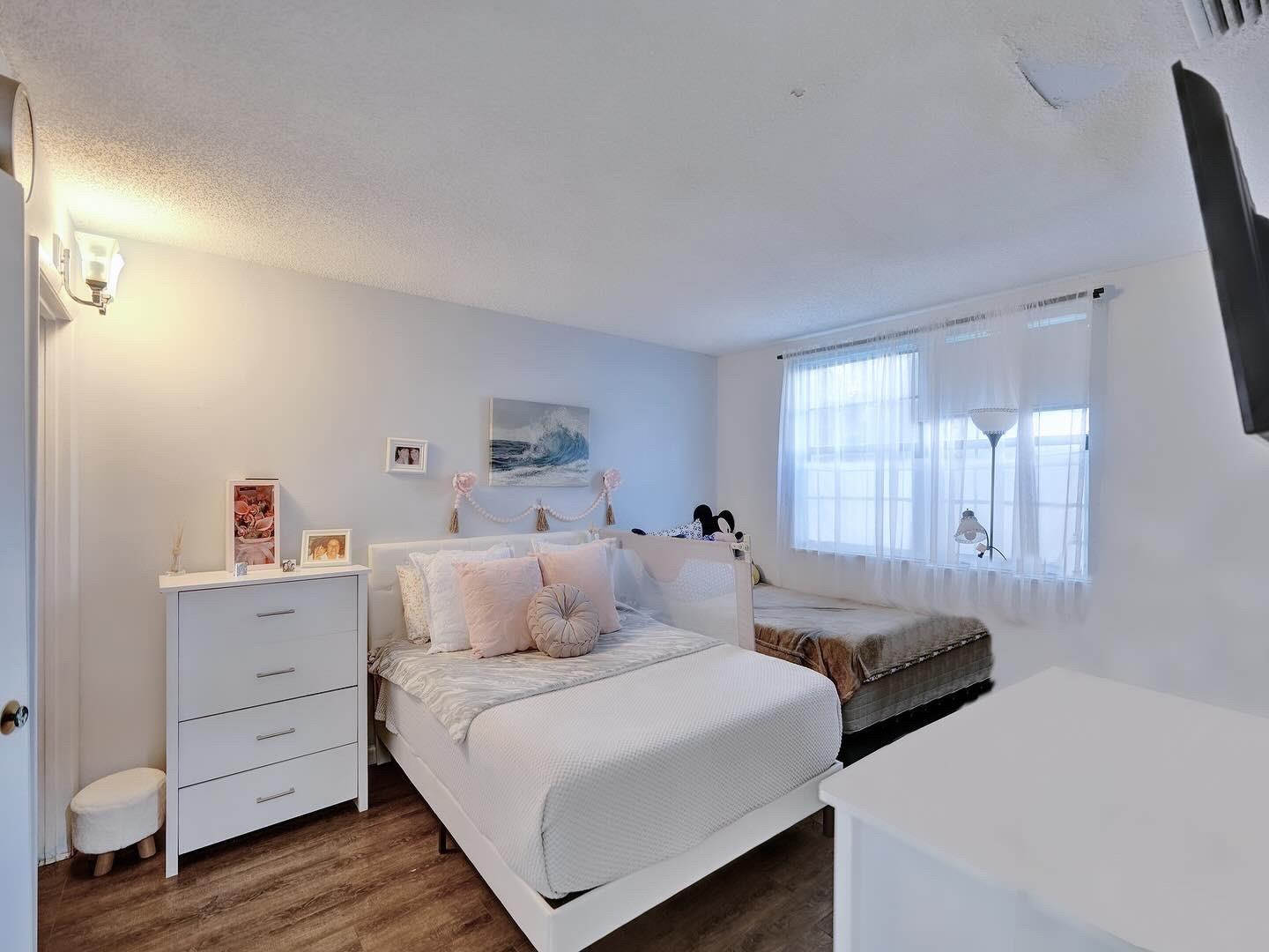 2828 Coral Springs Dr 2828