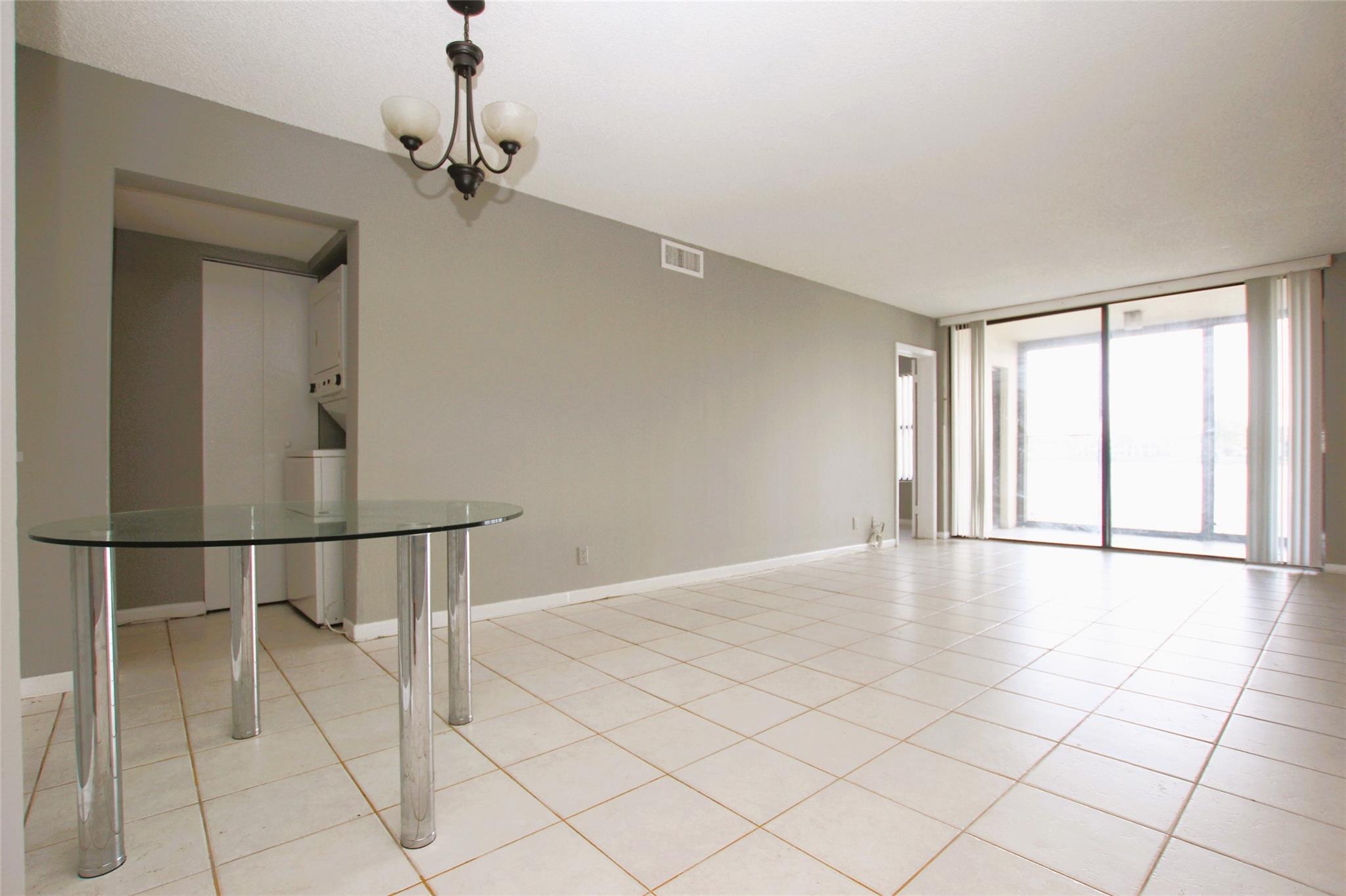 217 Lake Pointe Dr 107