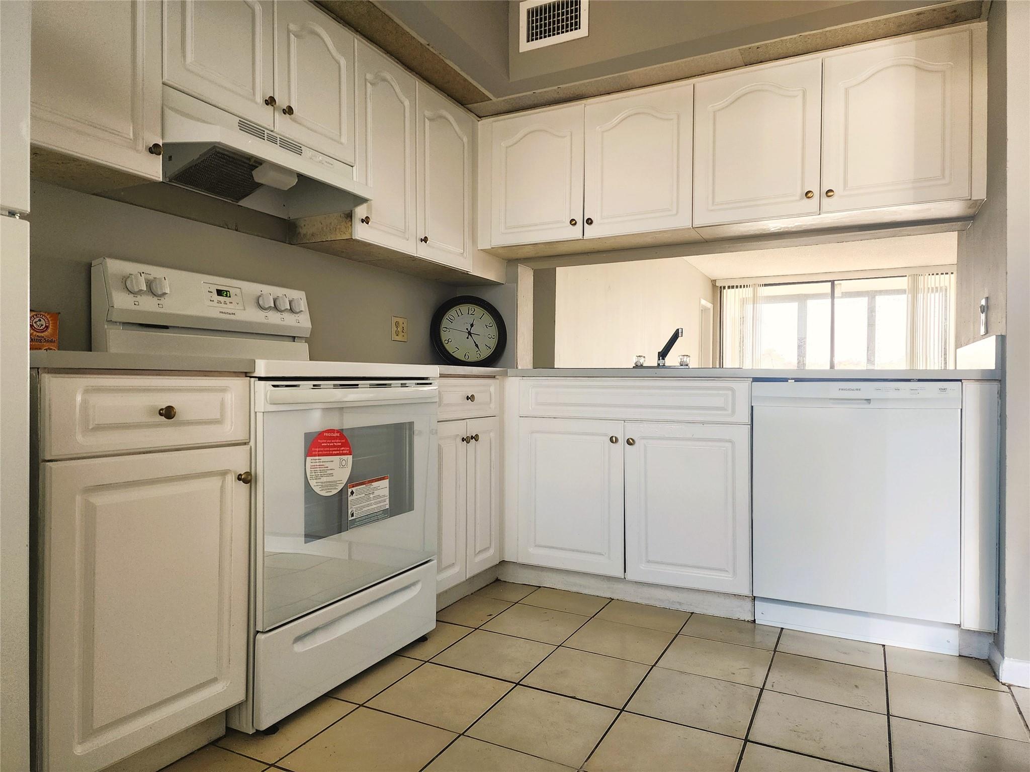 217 Lake Pointe Dr 107