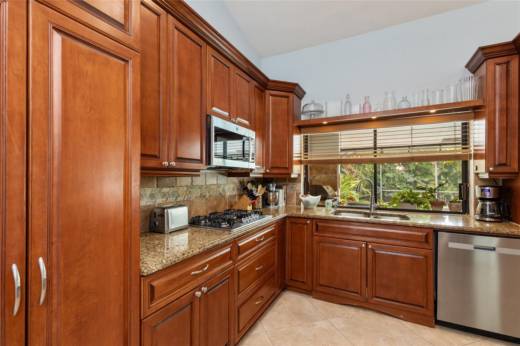 11044 NW 14th St