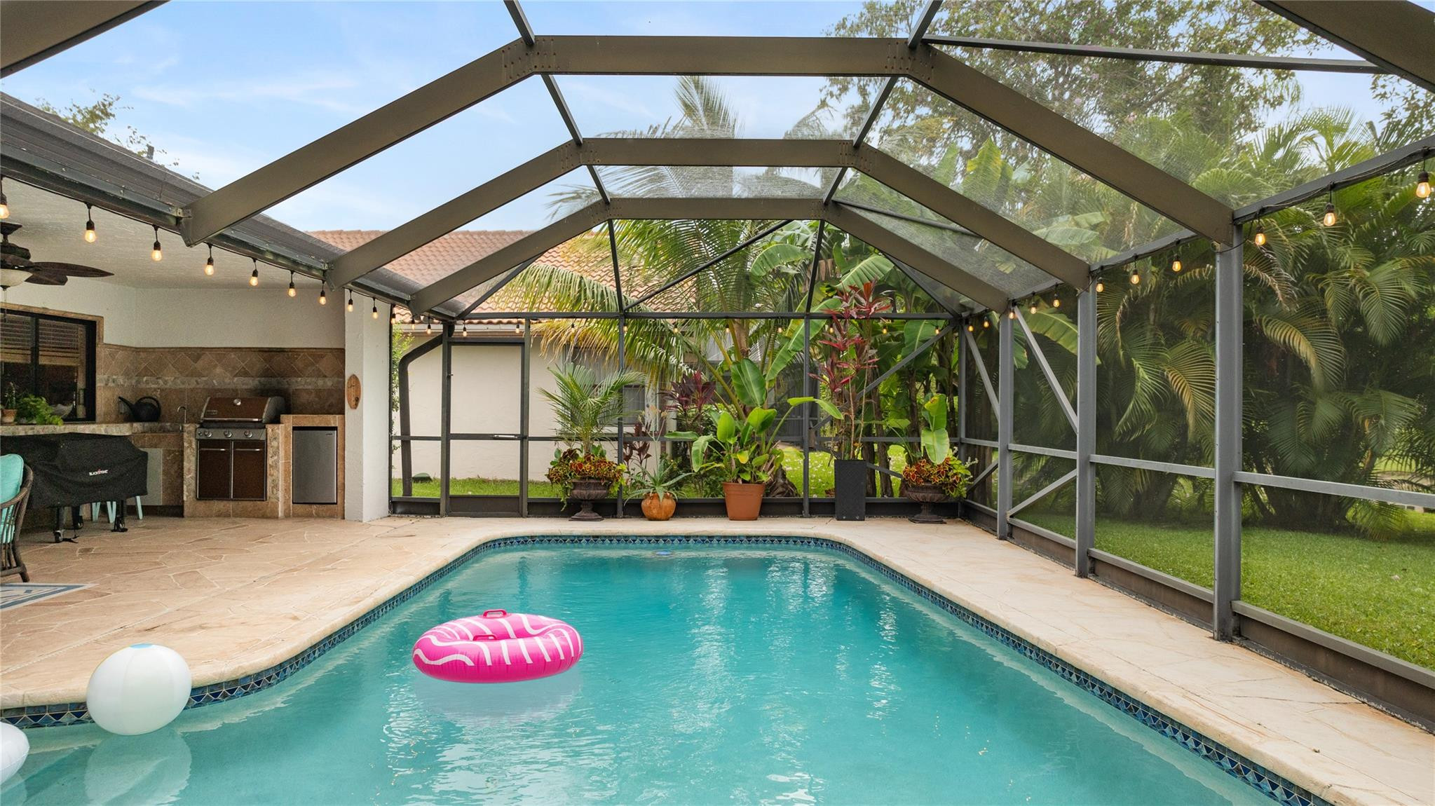 11044 NW 14th St