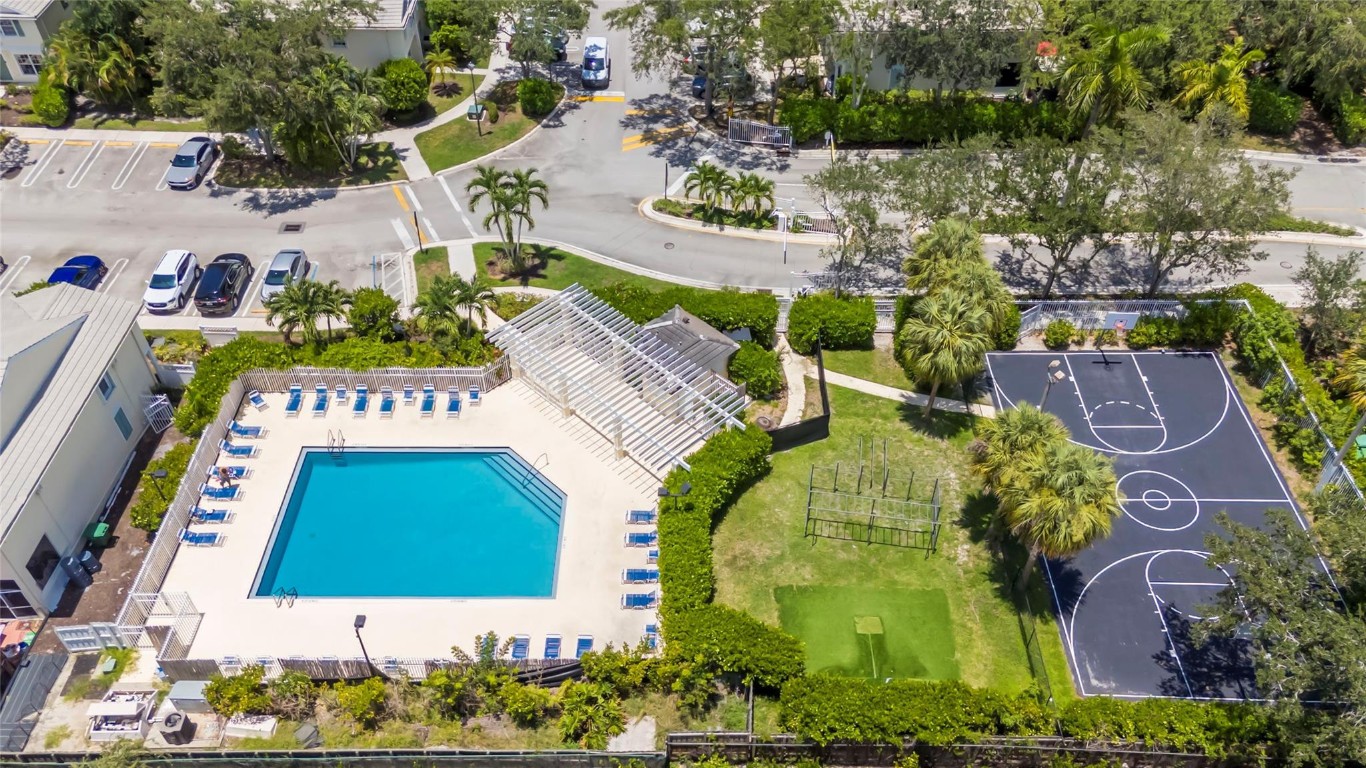 9968 NW 57th Manor 129