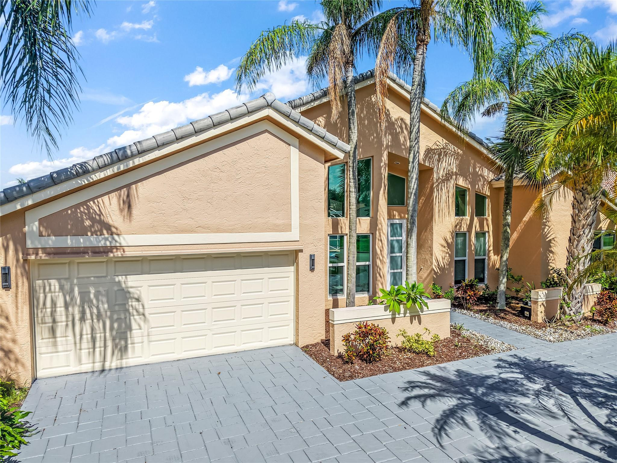 4255 NW 64th Ave