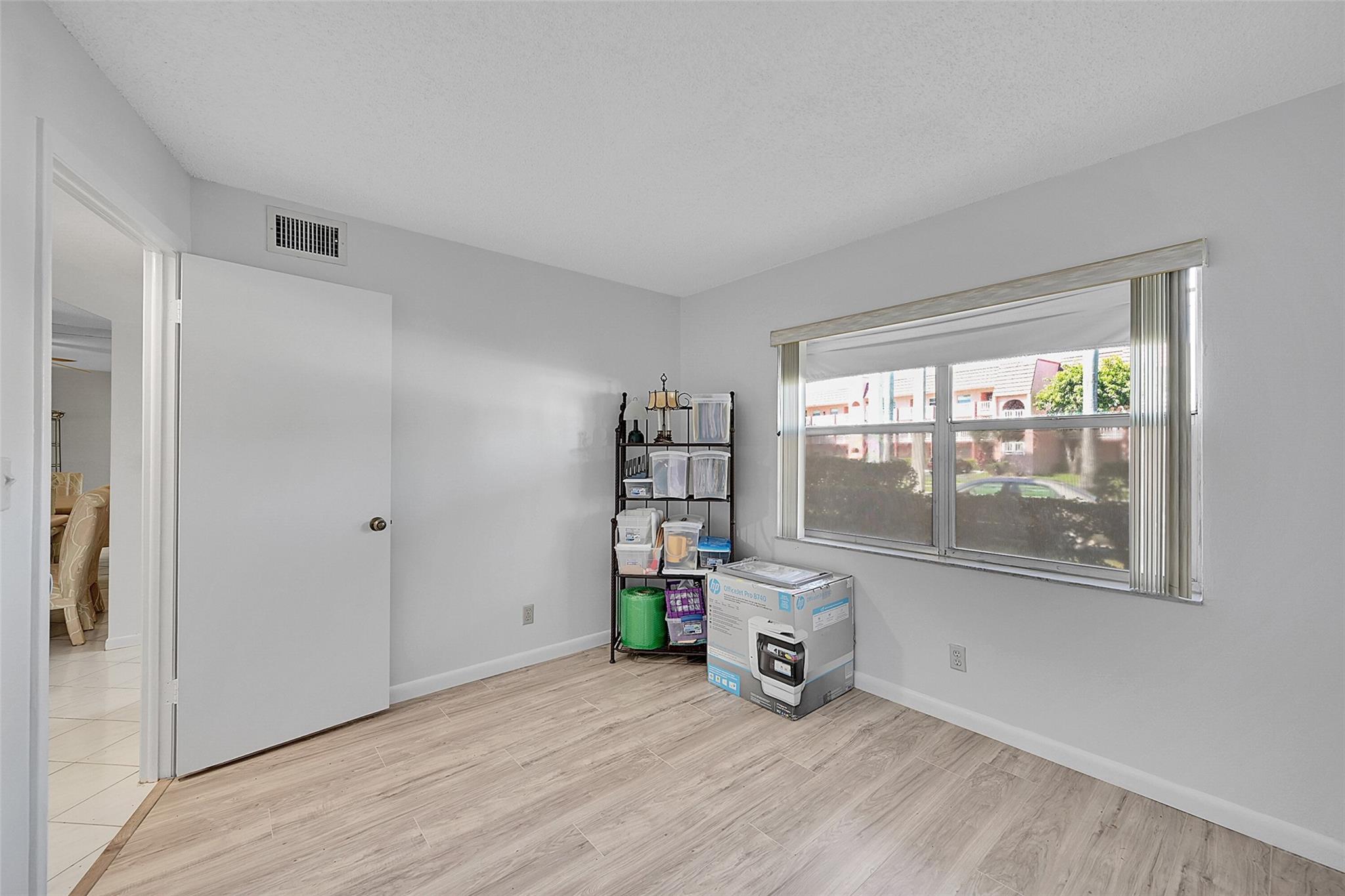 9480 Sunrise Lakes Blvd 111