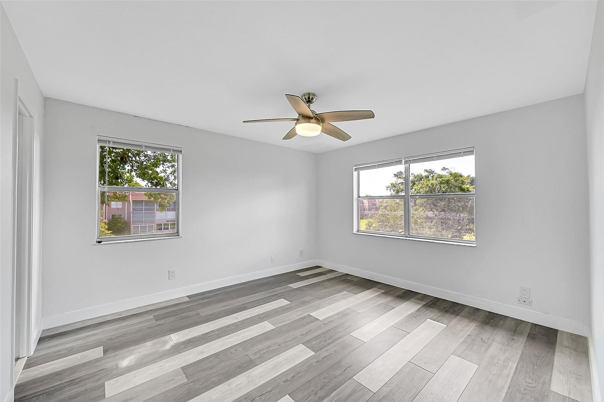 9761 Sunrise Lakes Blvd 301