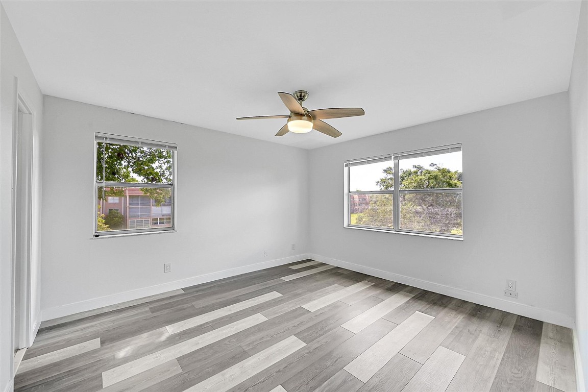 9761 Sunrise Lakes Blvd 301