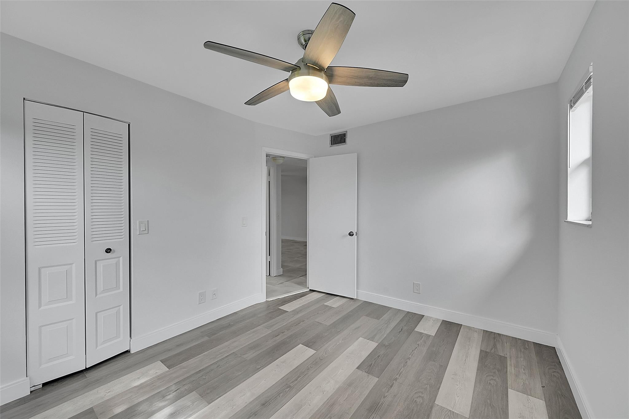 9761 Sunrise Lakes Blvd 301