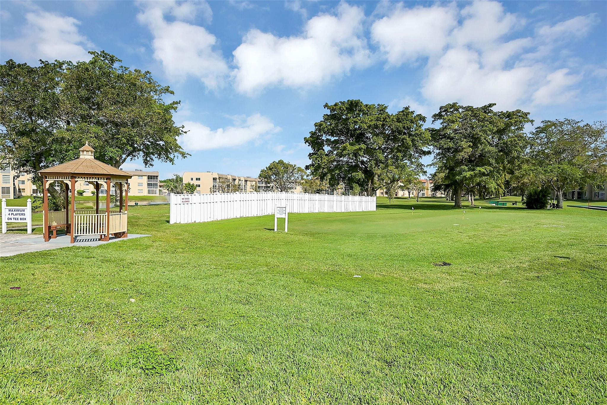 9761 Sunrise Lakes Blvd 301