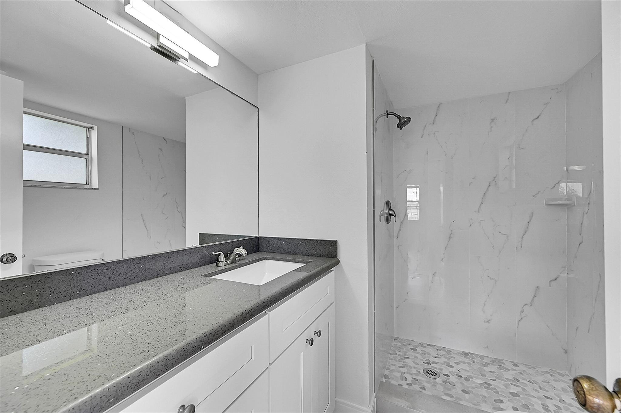 9761 Sunrise Lakes Blvd 301