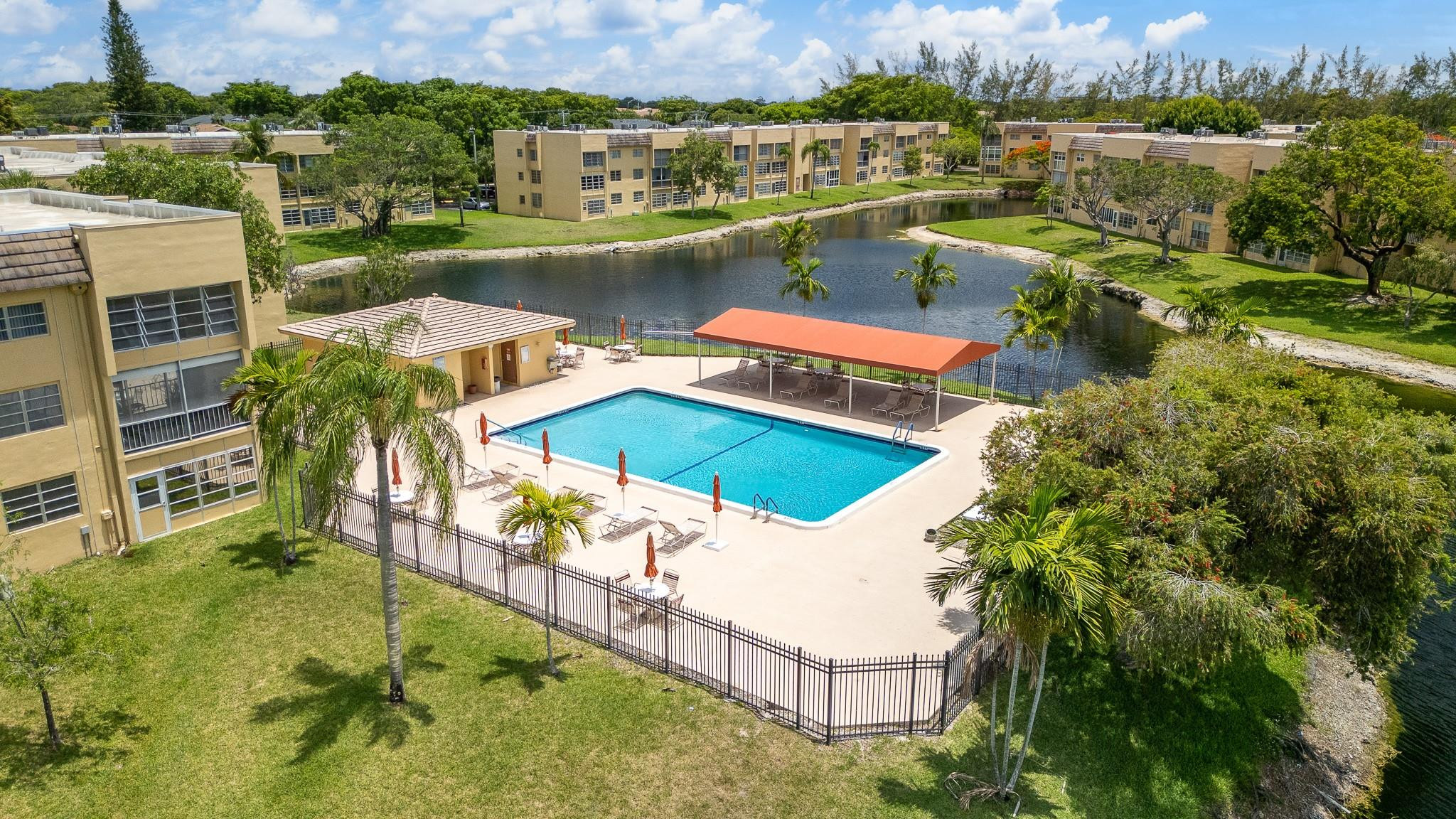 5961 NW 61st Ave 301