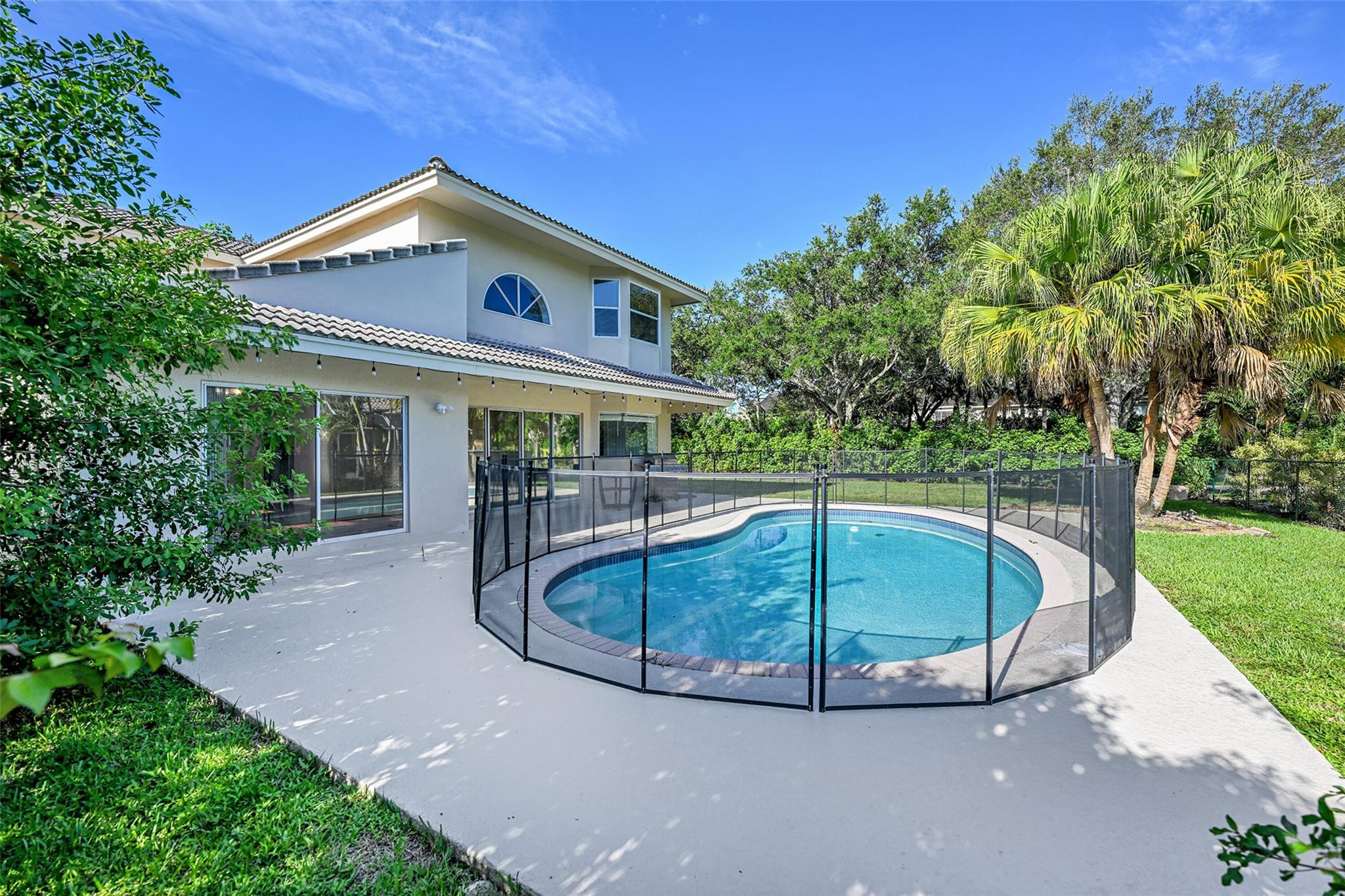 10004 NW 57th Pl