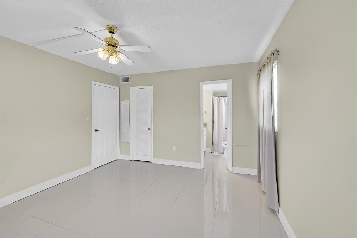 2931 Sunrise Lakes Dr 301