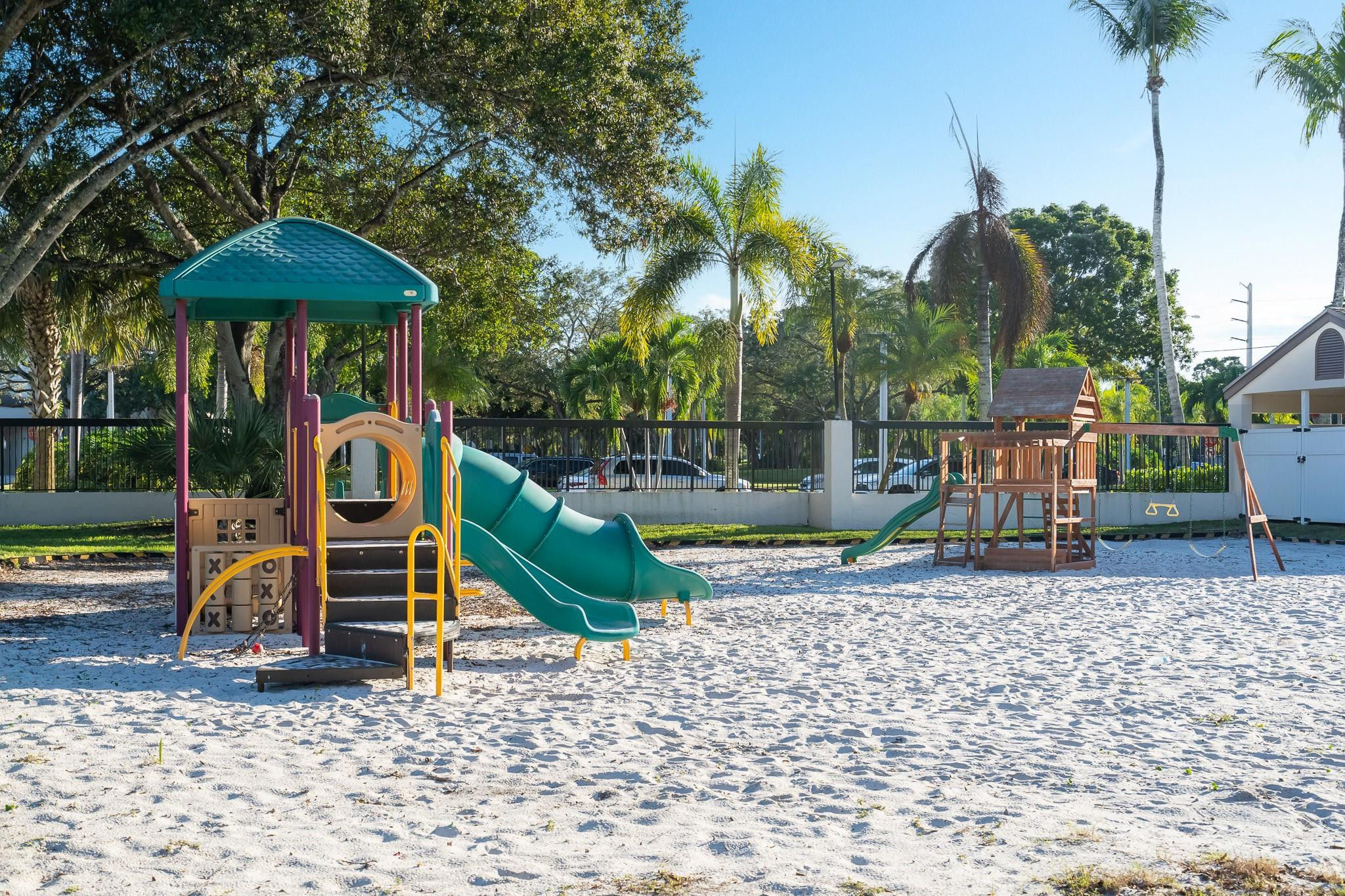 3767 Cocoplum Cir 3767