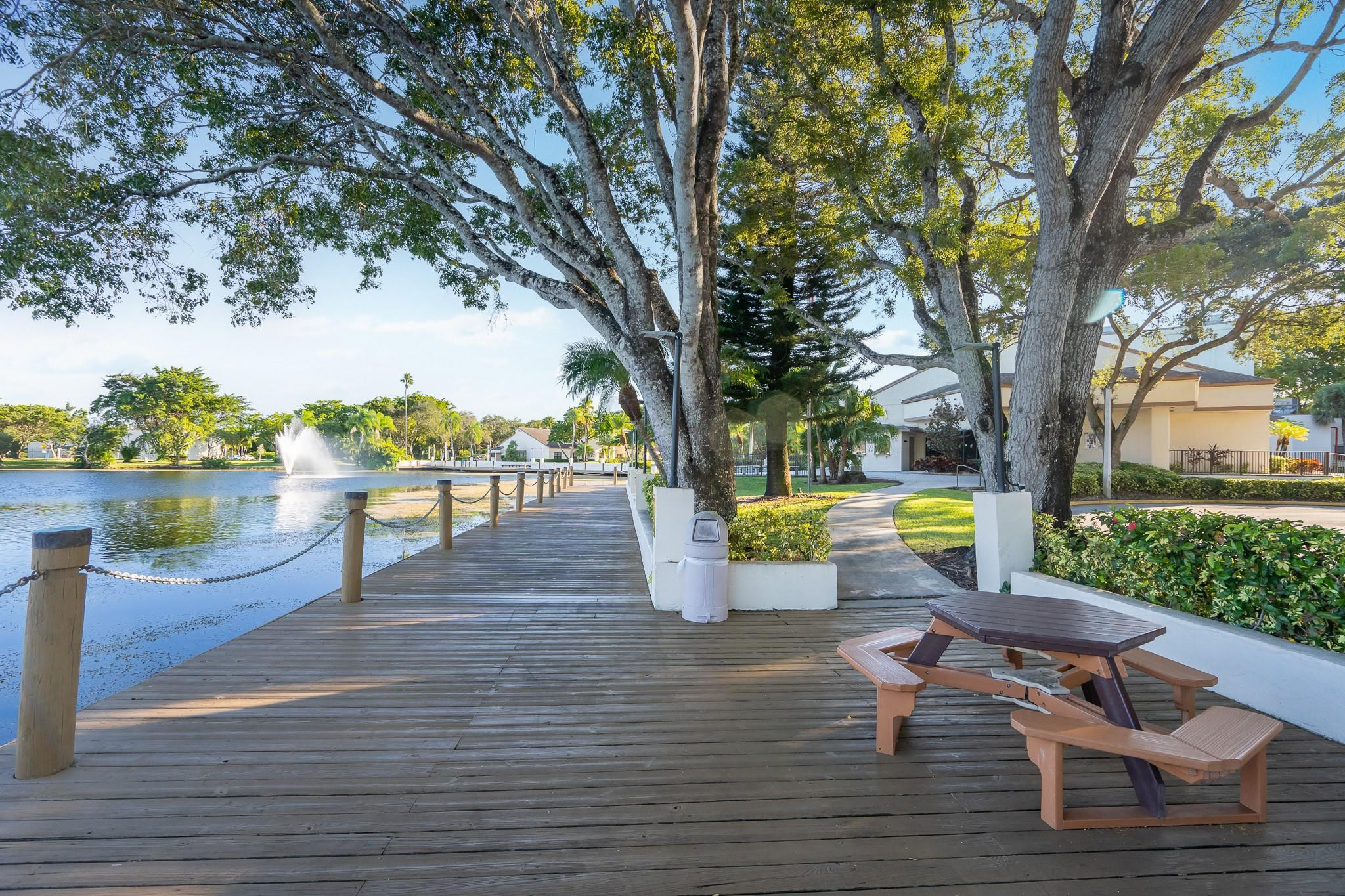 3767 Cocoplum Cir 3767